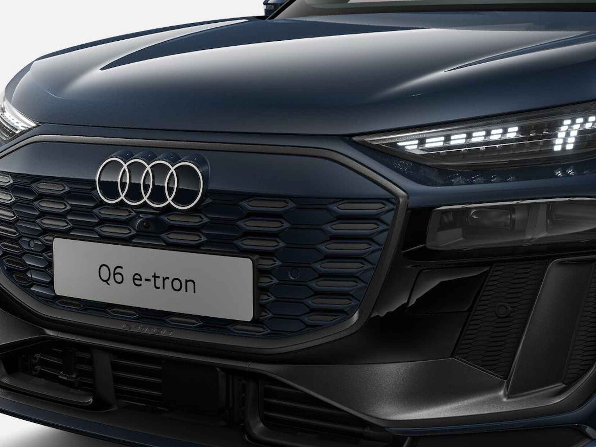 Audi Q6 e-tron Advanced edition performance 306 PK · Tech pakket plus · 360 camera's · Lederen bekleding - 5/8