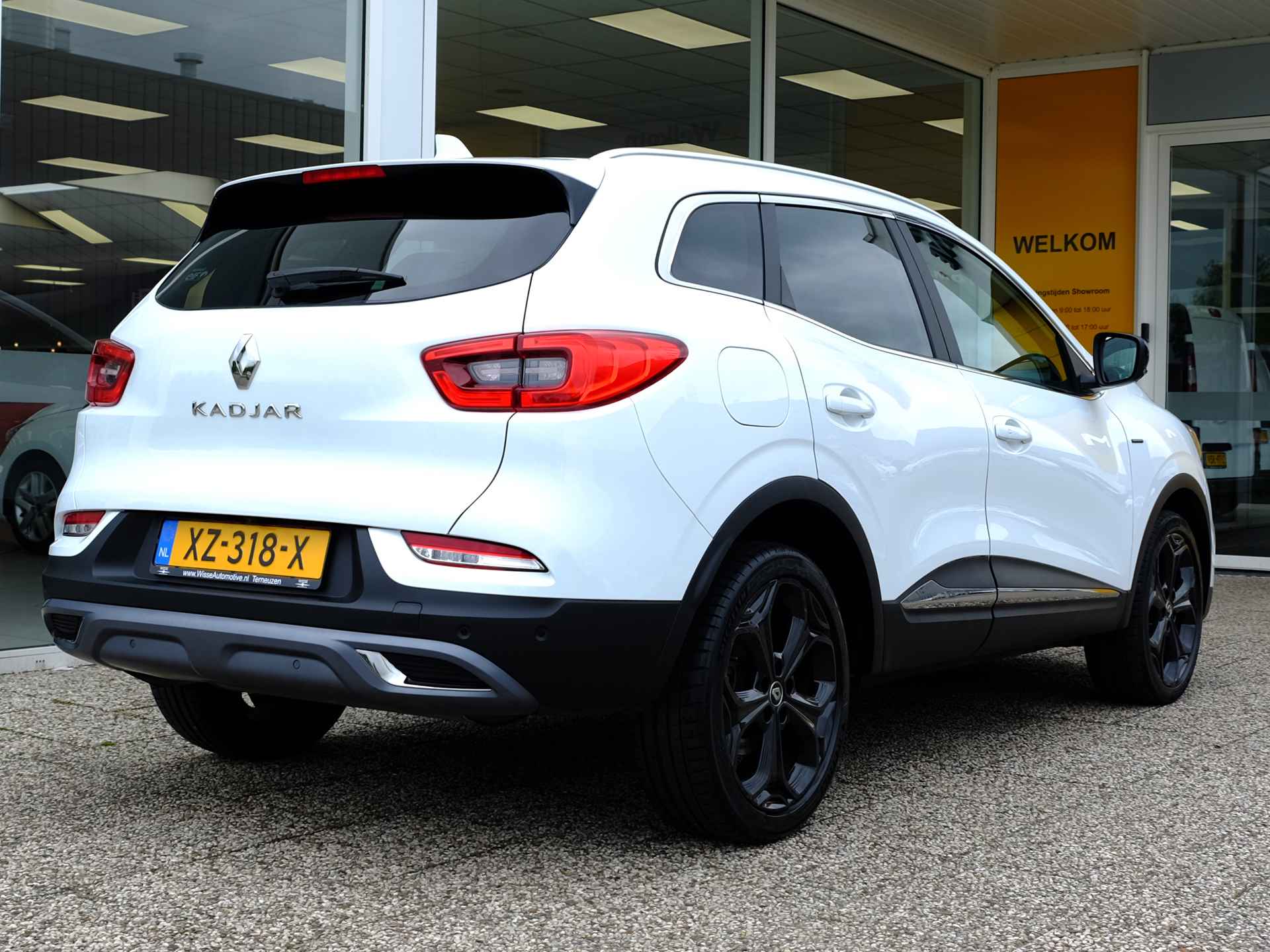 RENAULT Kadjar TCe 160 Black Edition Automaat | Bose | Navigatie | Camera | Stoelverwarming - 2/32