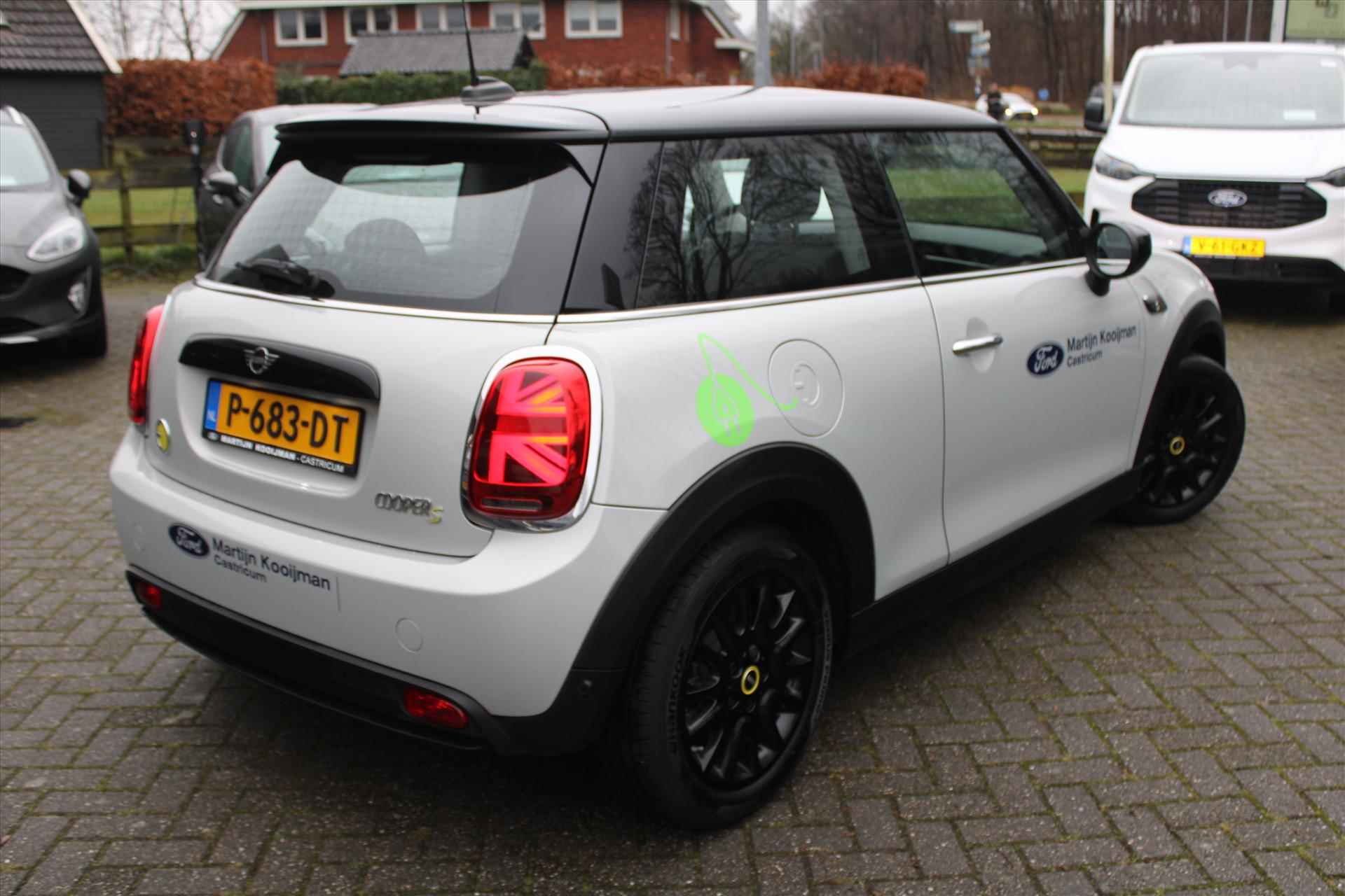 Mini Mini 3-Deurs (f56) Electric 184pk Aut Business Edition - 2/32