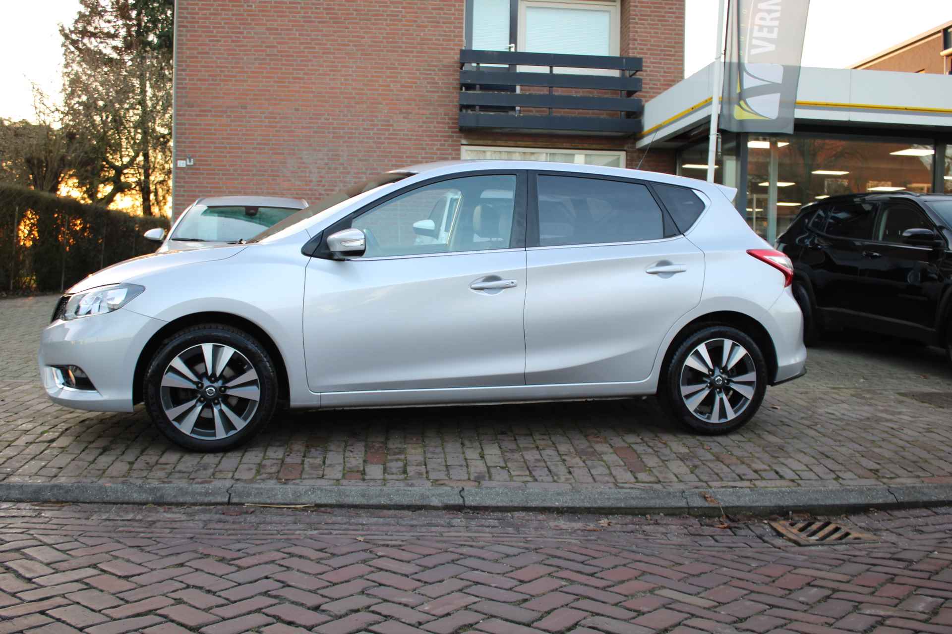 Nissan Pulsar 1.2 115PK DIG-T N-Connecta + 17"/ Clima/ Cruise/ Navi/ Camera/ NL auto - 4/43