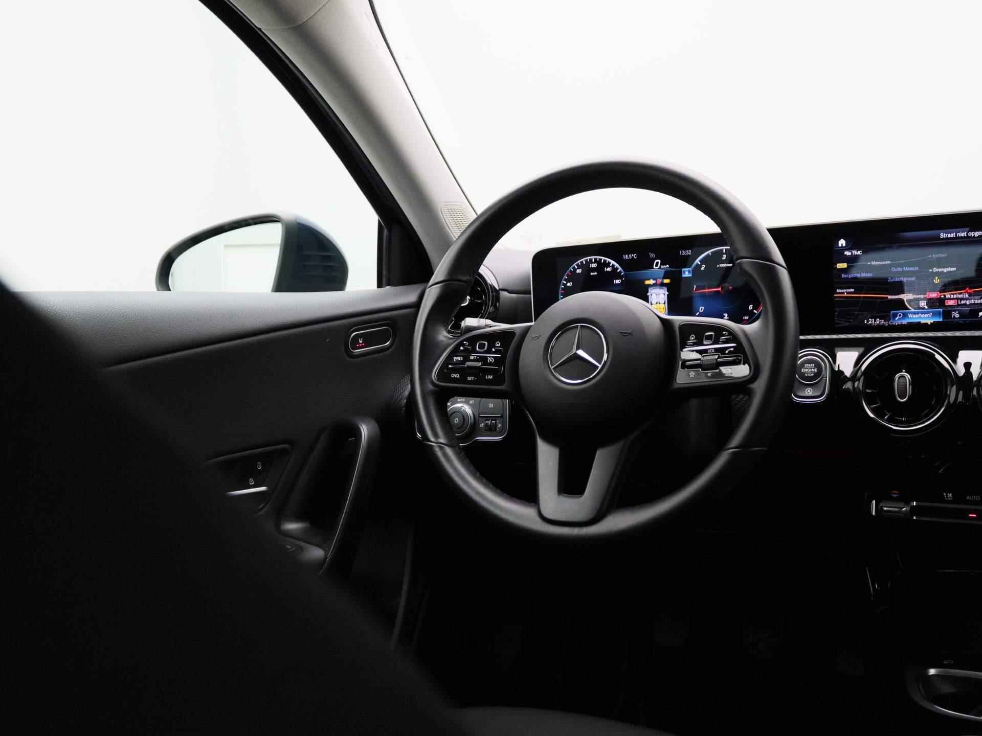Mercedes-Benz A-klasse 180 d Advantage | Navi | Cruise | Camera | PDC V+A | Keyless | Wide Screen | Verkeersbord Detectie | Rijstrooksensor met Correctie | - 11/41