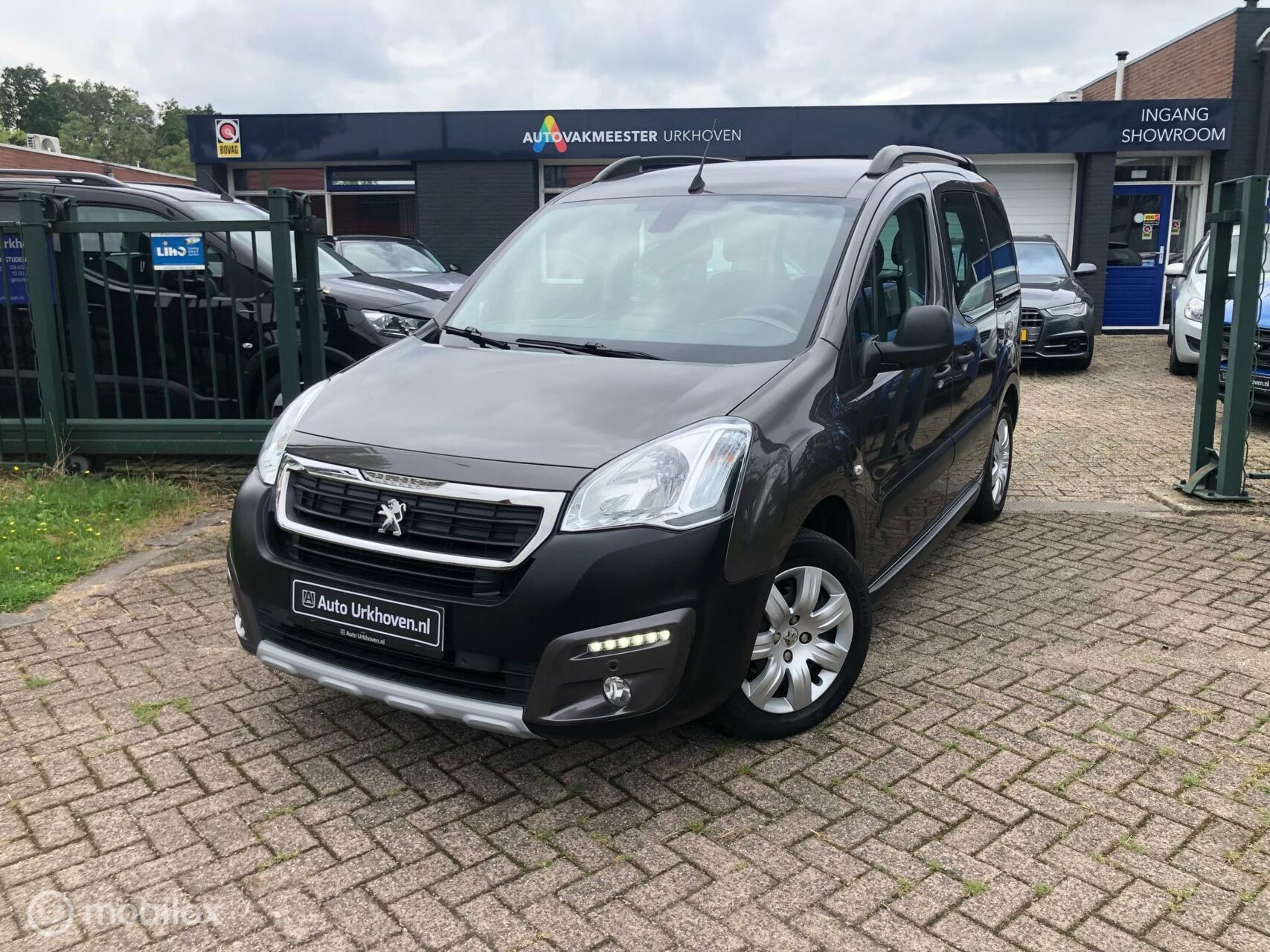 Peugeot Partner Tepee 1.2Thp/clima/navi/camera/6-24 mnd garantie mogelijk.