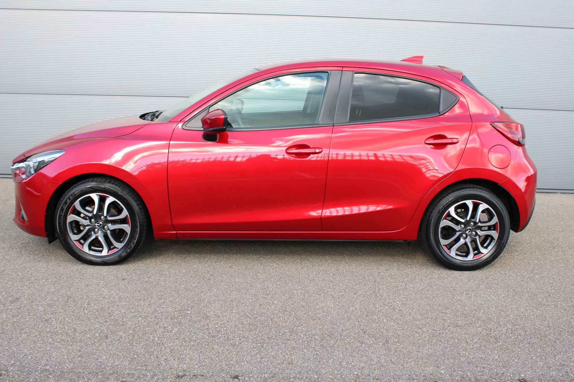 Mazda 2 1.5 Skyactiv-G GT-M | NAVIGATIE | STOELVERWARMING | 16"LMV | - 8/30