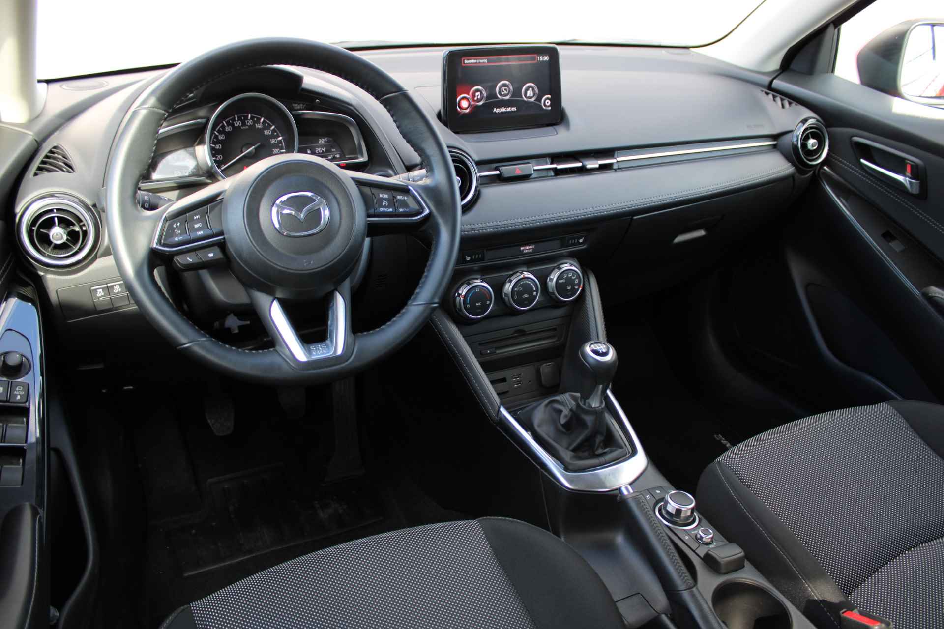 Mazda 2 1.5 Skyactiv-G GT-M | NAVIGATIE | STOELVERWARMING | 16"LMV | - 9/30