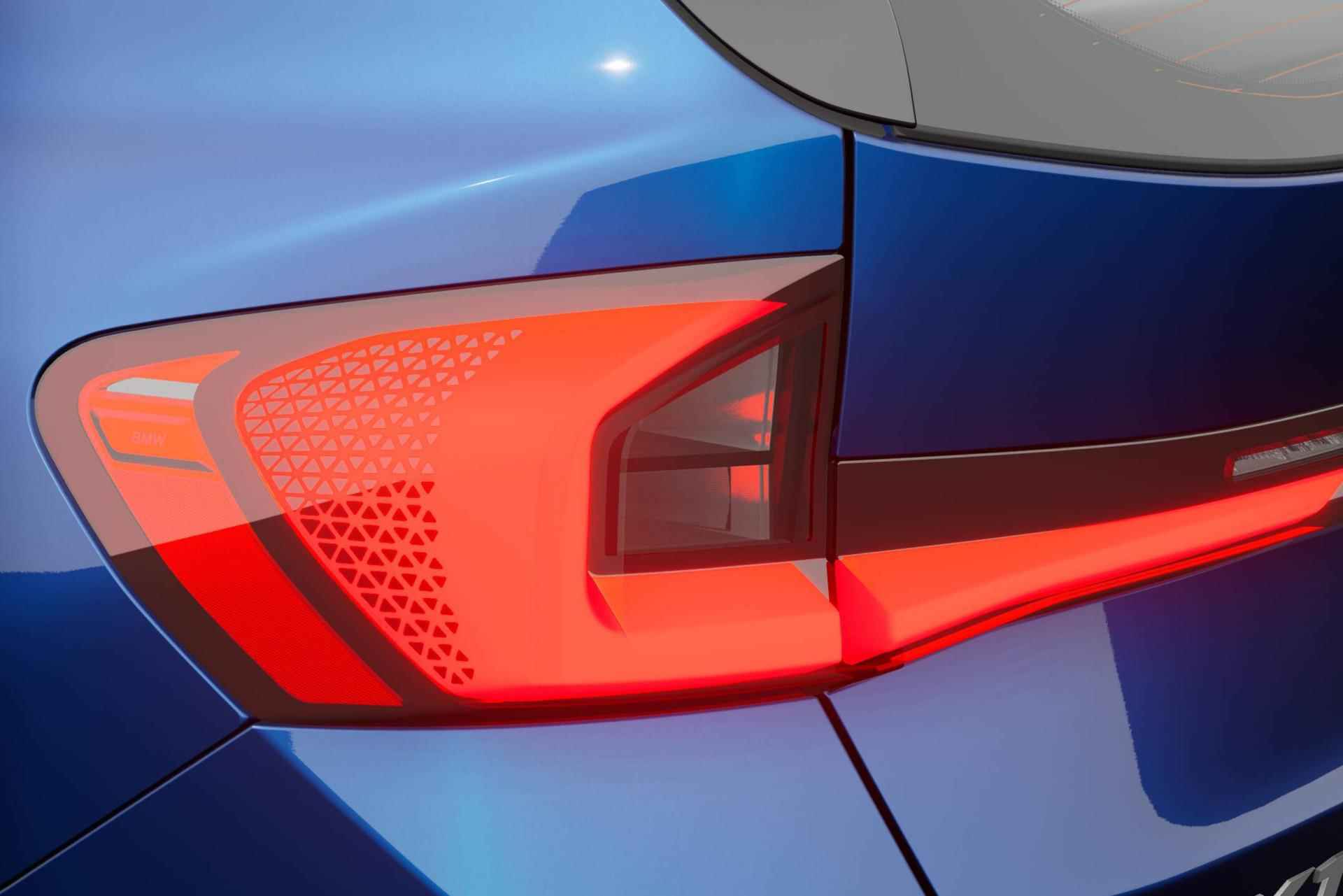 BMW iX1 xDrive30 Launch Edition 67 kWh |  xLine | Elektrisch verwarmde voorstoelen | Driving Assistant Plus - 8/21