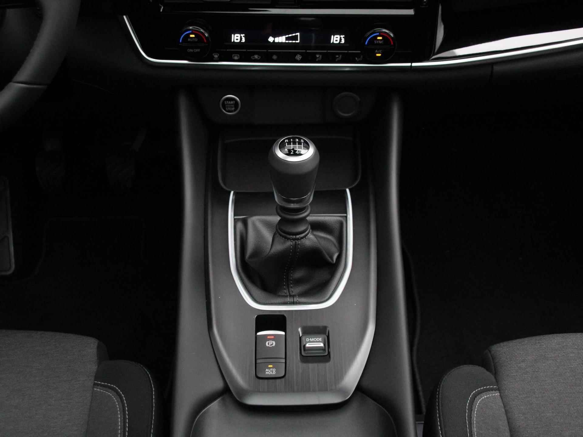 Nissan Qashqai 1.3 MHEV N-Connecta Design Pack | Panoramadak | Navigatie Full-Map | 360° Camera | Apple Carplay/Android Auto | LED | Dodehoek Detectie | Keyless Entry | Rijklaarprijs! - 19/22