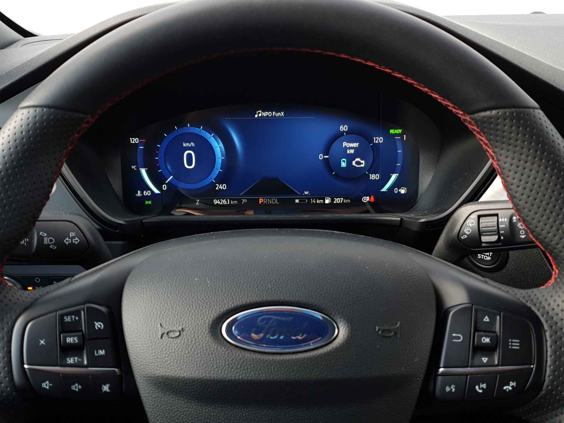 Ford Kuga 2.5 PHEV ST-Line | Winter Pakket | NL-Auto | 19 inch! | Apple Carplay/Android Auto - 12/42
