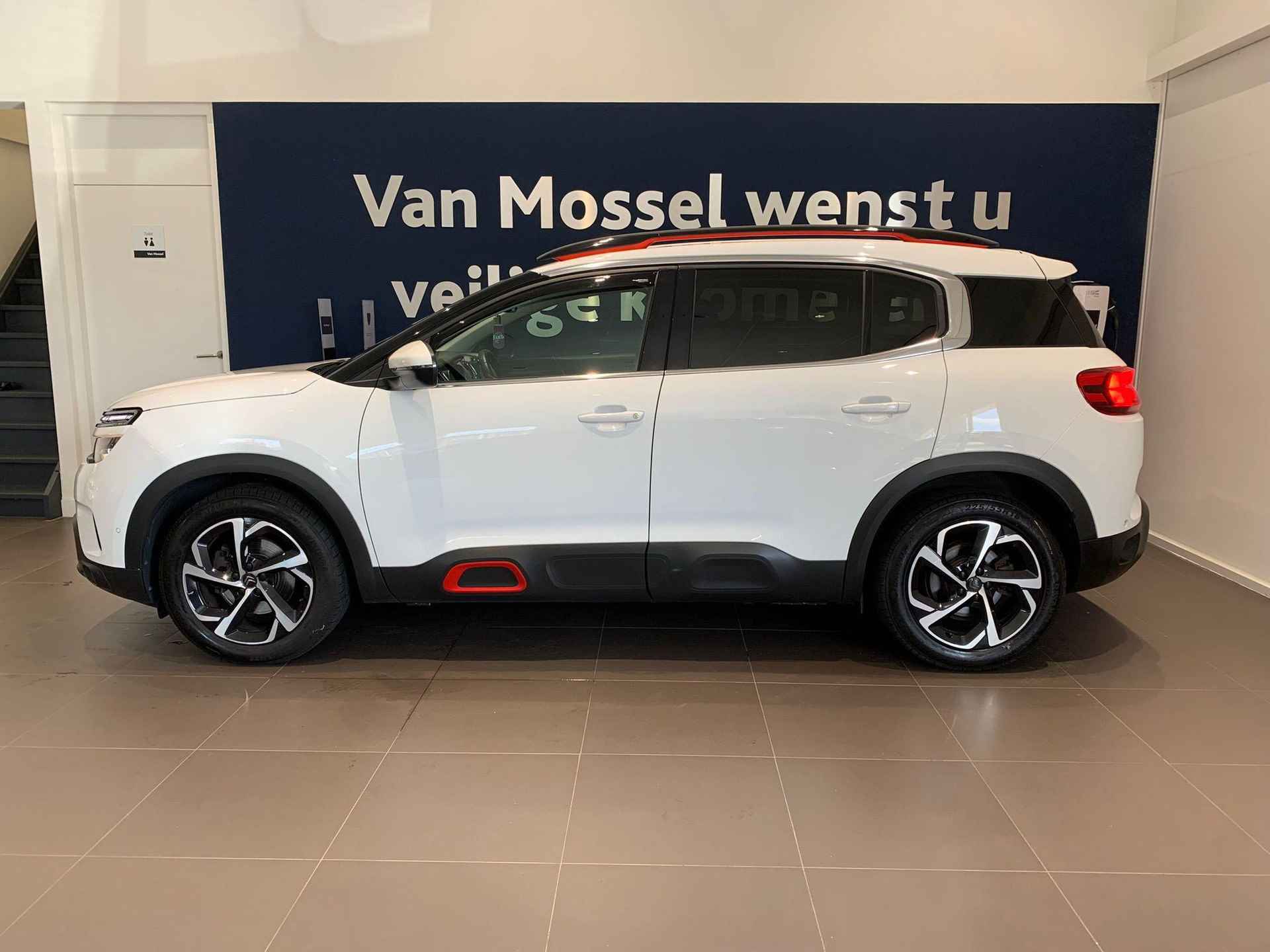 Citroen C5 Aircross 1.6 PureTech Feel | Automaat | Navigatie | Camera - 3/26