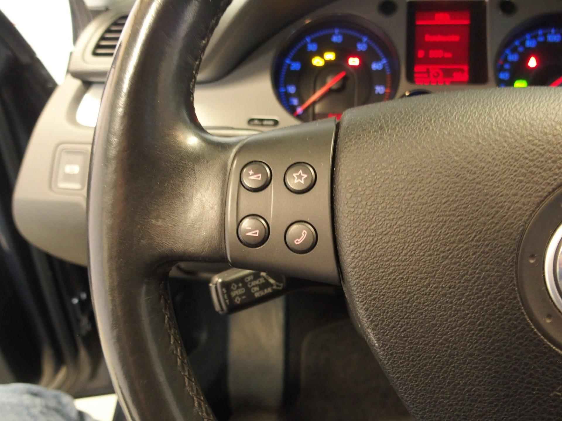 Volkswagen Passat 1.8 TFSI Automaat Comfort-line Trekhaak, automaat, cruise controle, complete OH historie - 19/35