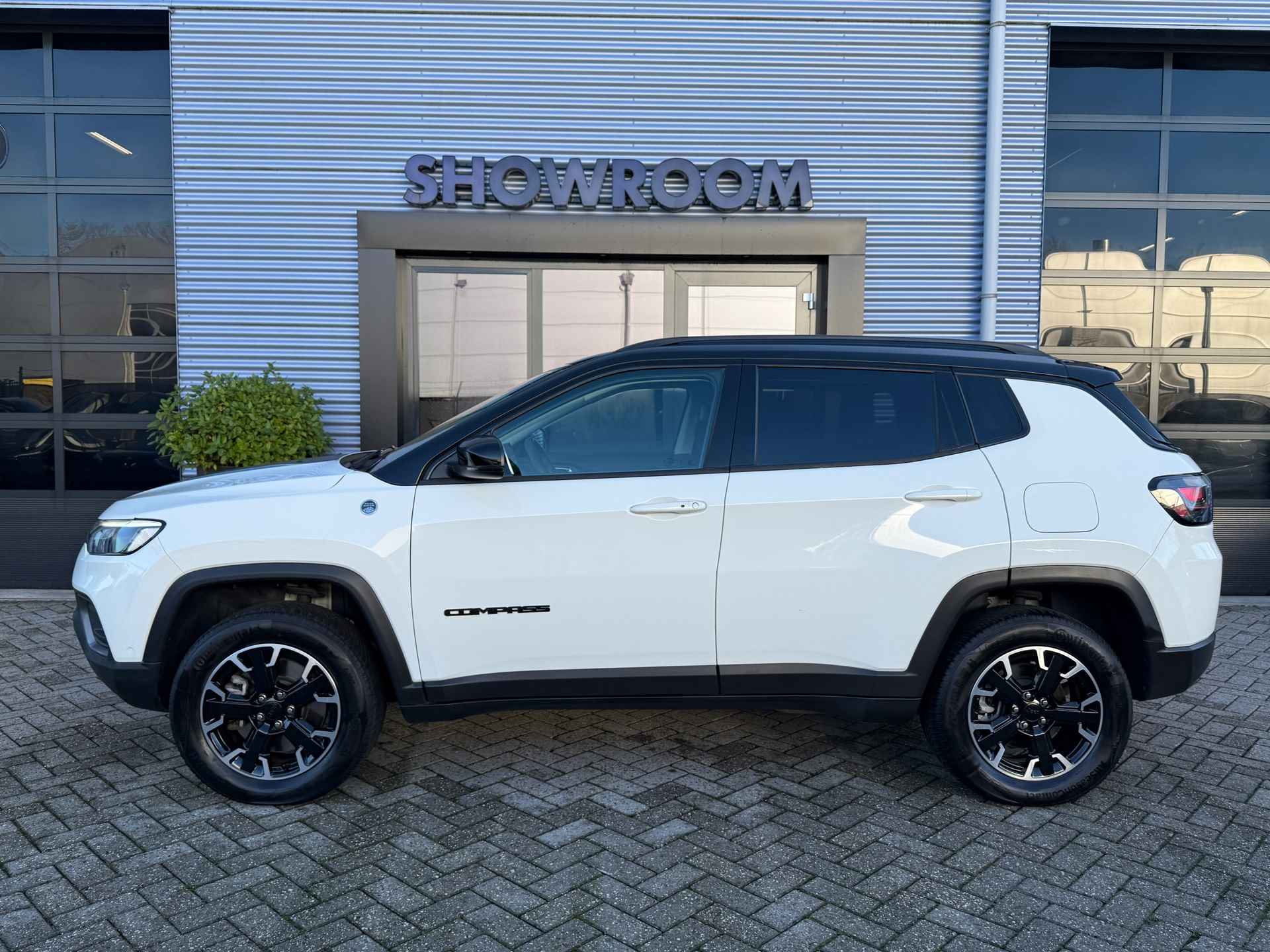 Jeep COMPASS 4xe 240 Plug-in Hybrid Electric Trailhawk| Apple Carplay|360 camera - 3/31