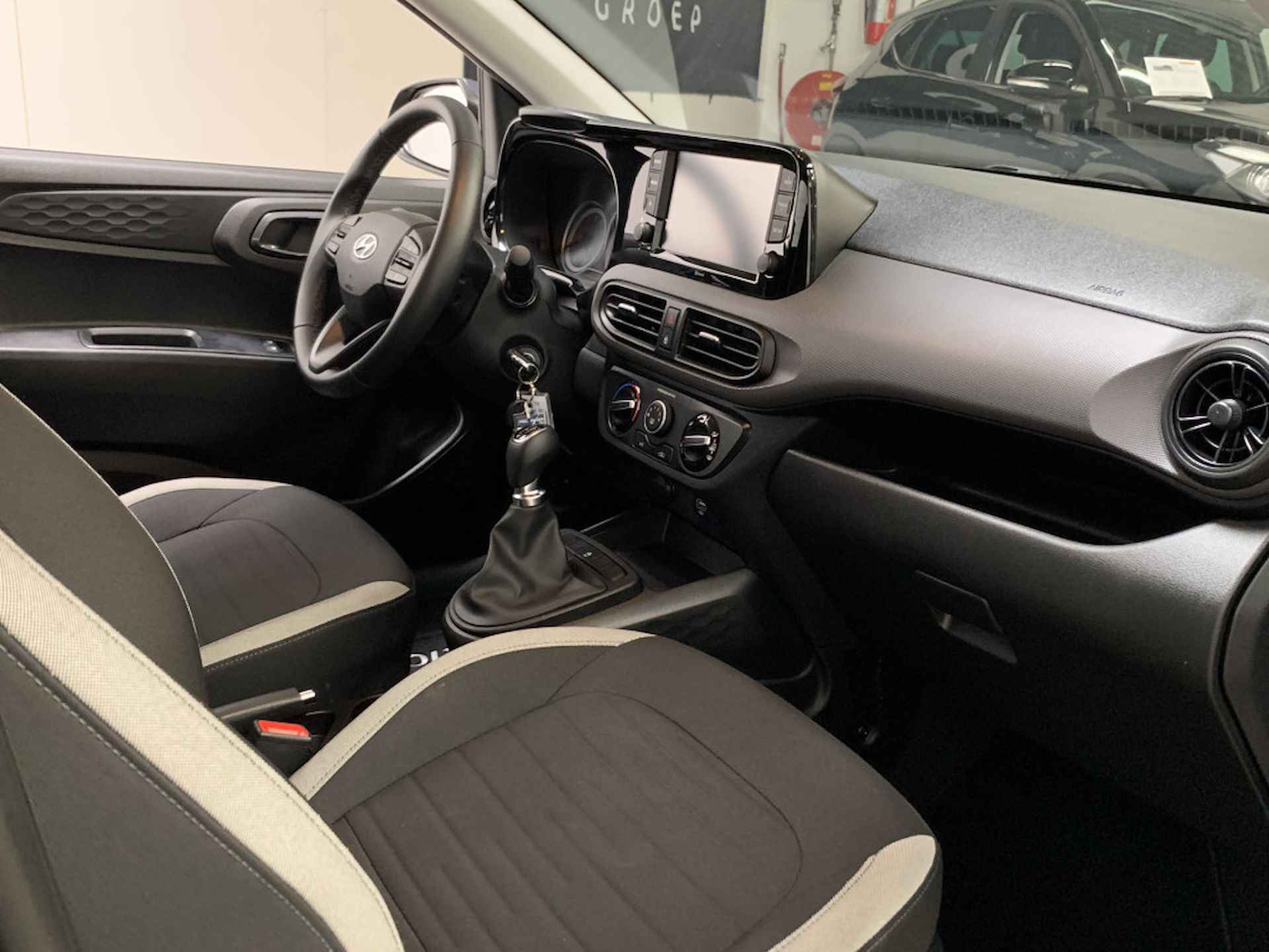 Hyundai i10 1.0 Comfort APPLE / ANDROID NAVIGATIE | AIRCO | 5 DEURS | ZUINIGE AUTO! MD - 10/26