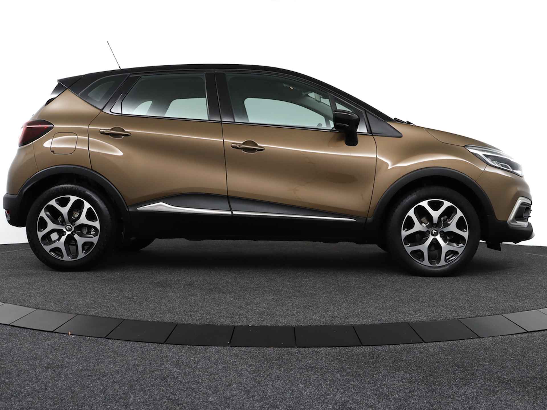 Renault Captur 0.9 TCE INTENS ECC/CRUISE/NAV/KEYLESS.ENTRY/REGEN.SENS/PARK.SENS/STOEL.VERWARM./LMV - 8/46