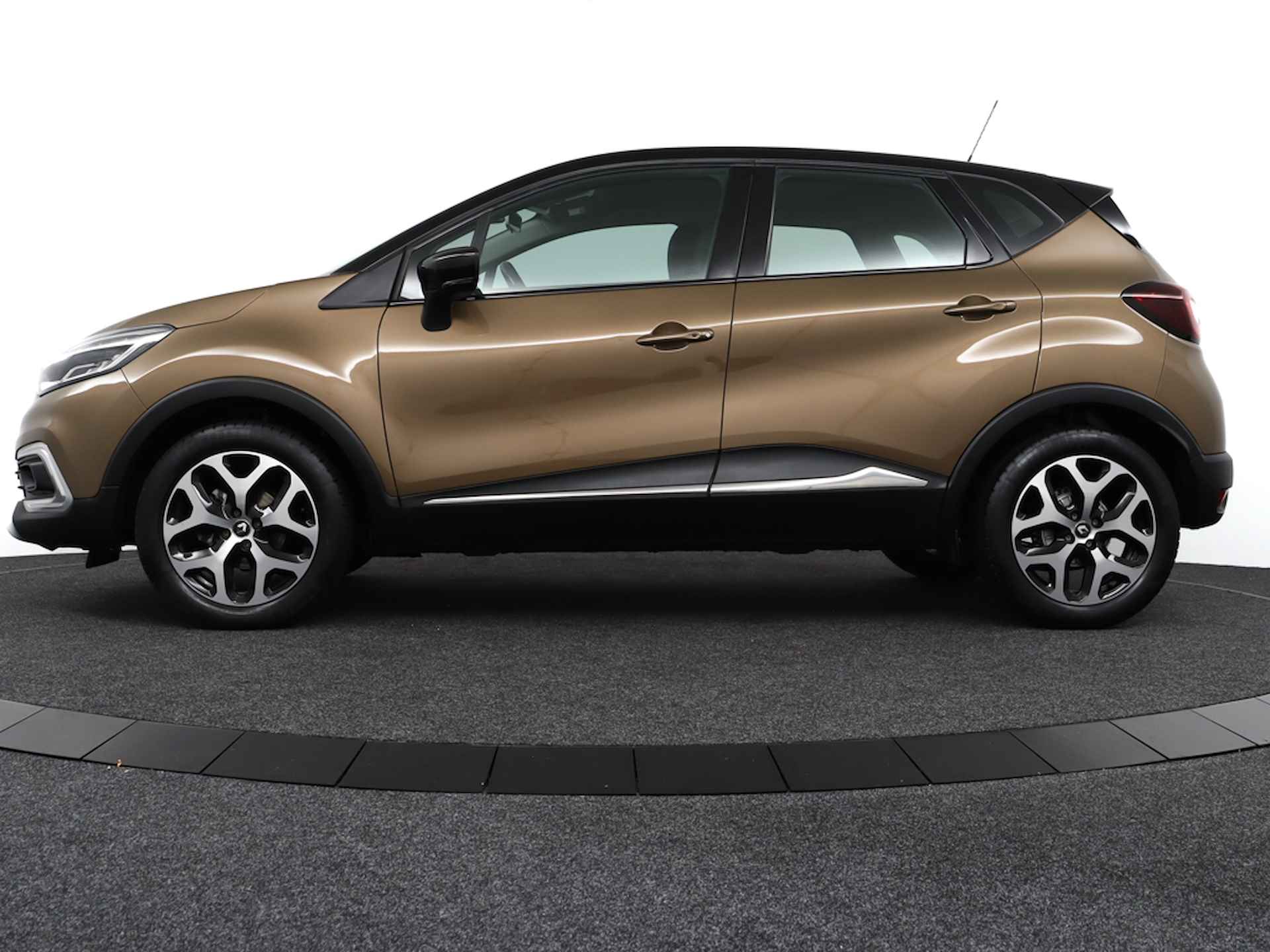 Renault Captur 0.9 TCE INTENS ECC/CRUISE/NAV/KEYLESS.ENTRY/REGEN.SENS/PARK.SENS/STOEL.VERWARM./LMV - 9/46