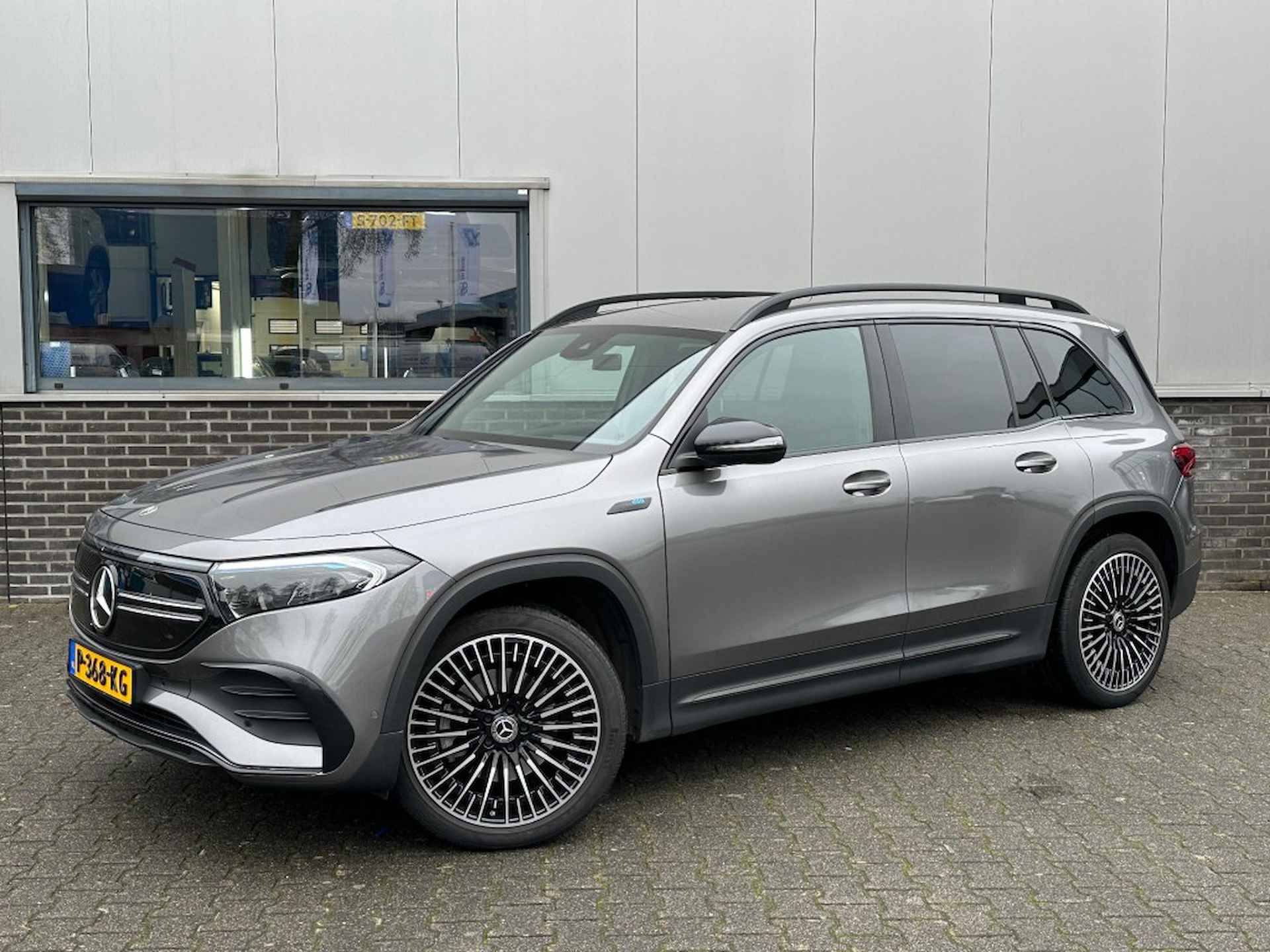 MERCEDES-BENZ Eqb 250 AMG LINE 67 kWh - Navigatie - Stoelverwarming - 2/25