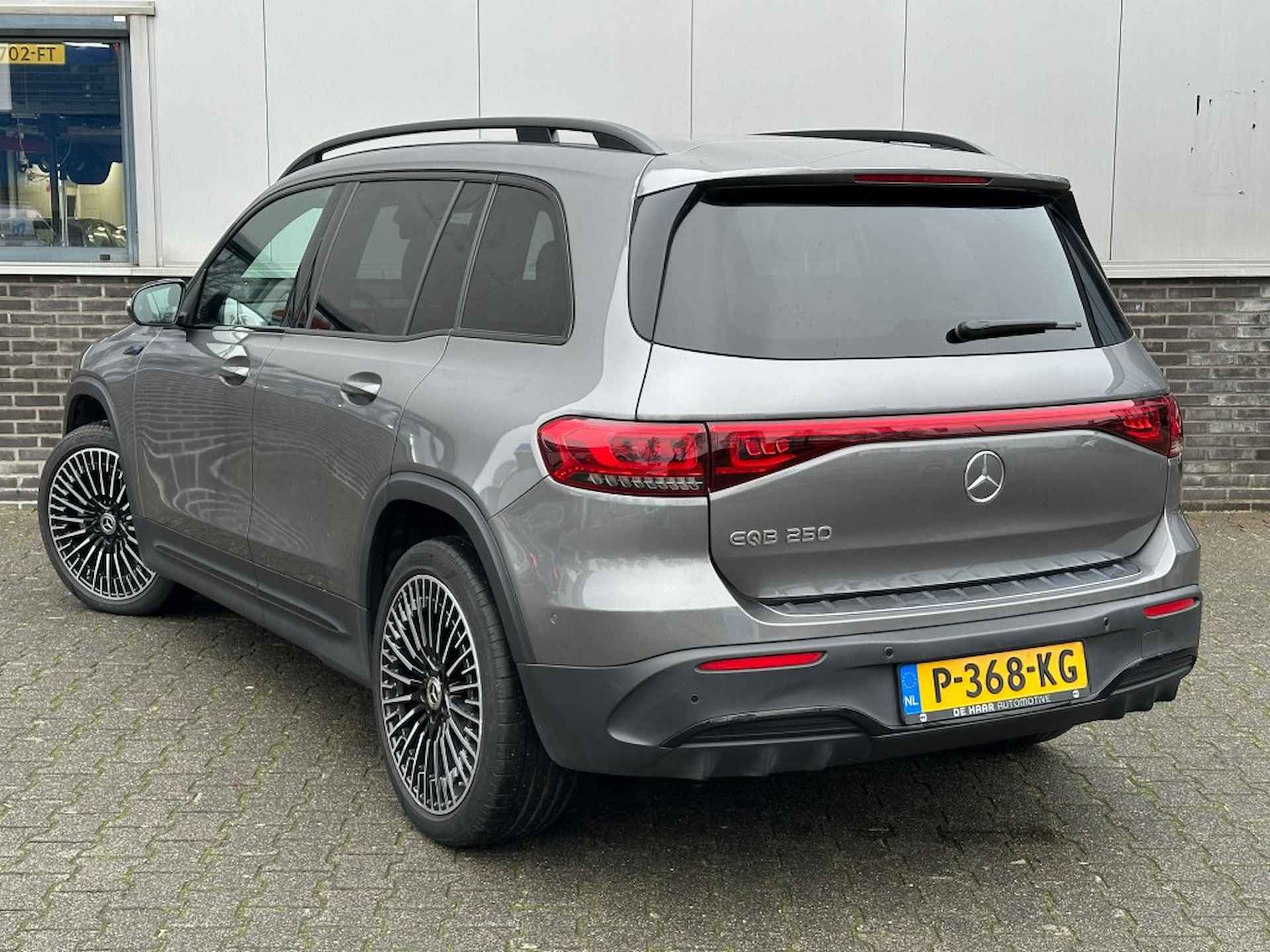 MERCEDES-BENZ Eqb 250 AMG LINE 67 kWh - Navigatie - Stoelverwarming - 14/25