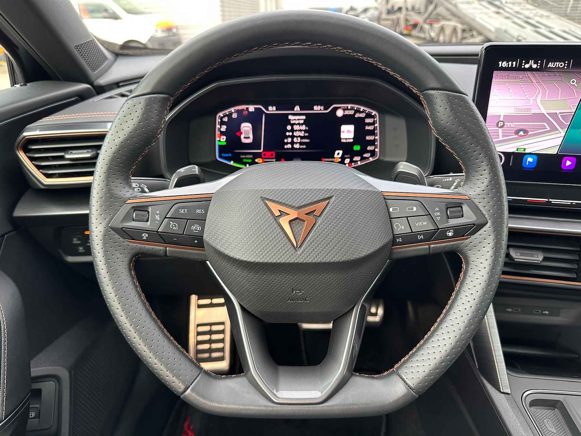 CUPRA Formentor 1.4 e-Hybrid 245PK VZ Performance / Digitale Cockpit / Achteruitrijcamera / Stuur + Stoelverwarming / Dodehoek Sensor / Keyless Entry-Start / Full-LED p4 - 14/30