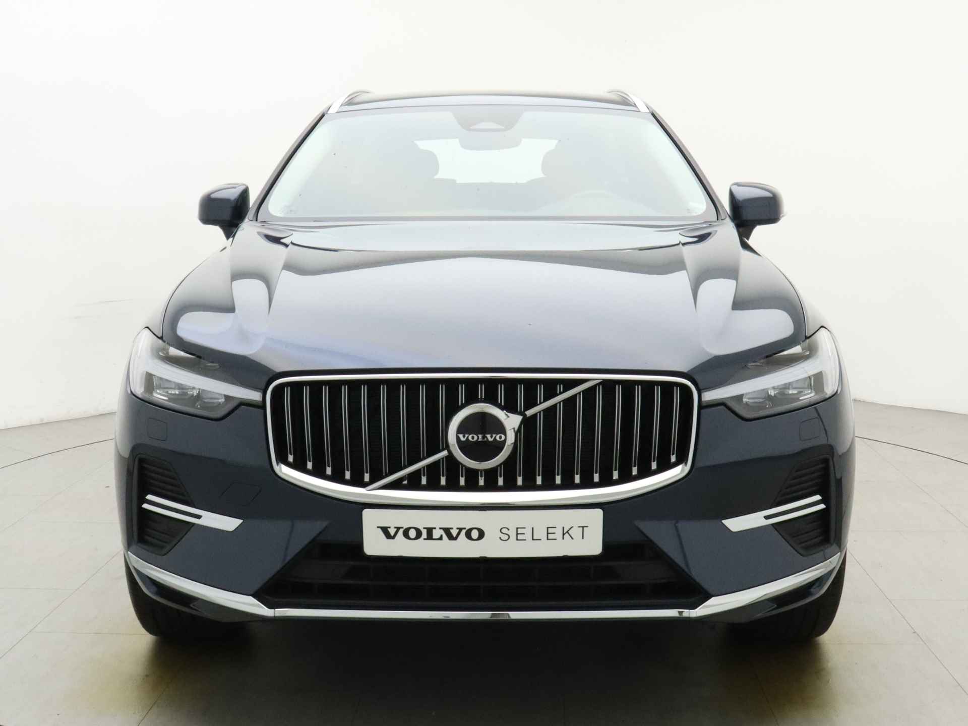 Volvo XC60 B4 Inscription | Adaptieve Cruise | Leder | Stoel verwarming - 4/40