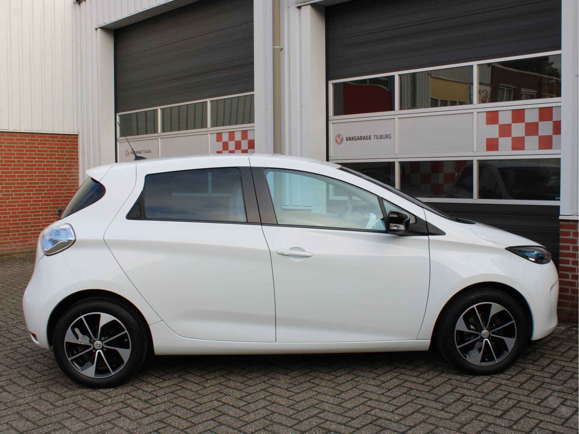 Renault ZOE Q210 Zen Quickcharge 22 kWh (ex Accu) 1e Eig/Climate/Navi/Cruise/Standkachel/Bluetooth/16 inch . - 46/54