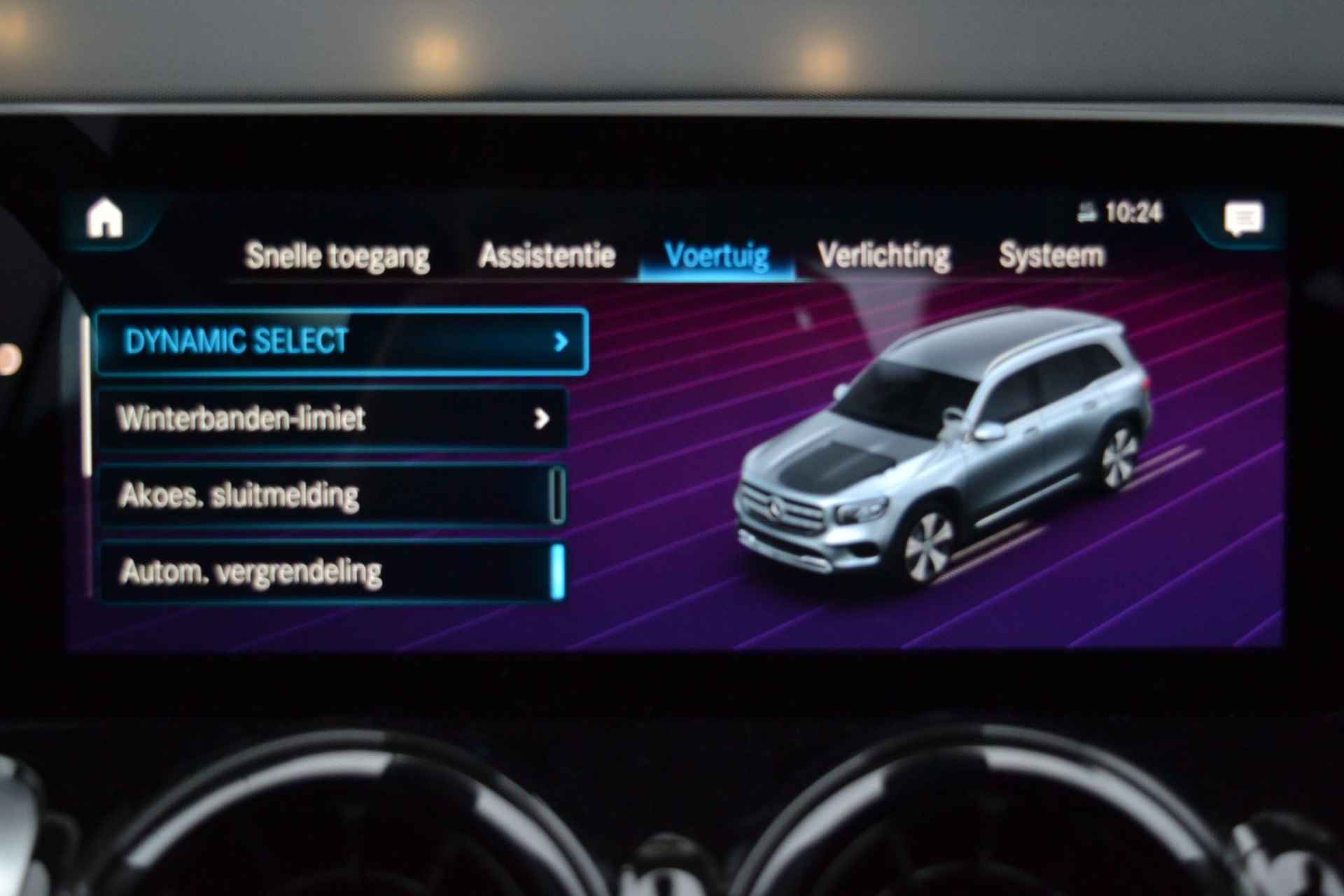 Mercedes-Benz GLB GLB 200 Automaat Business Solution | LED | Afneembare Trekhaak | Parktronic | Stoelverwarming | Spiegelpakket | Camera | Licht en Zichtpakket - 24/27