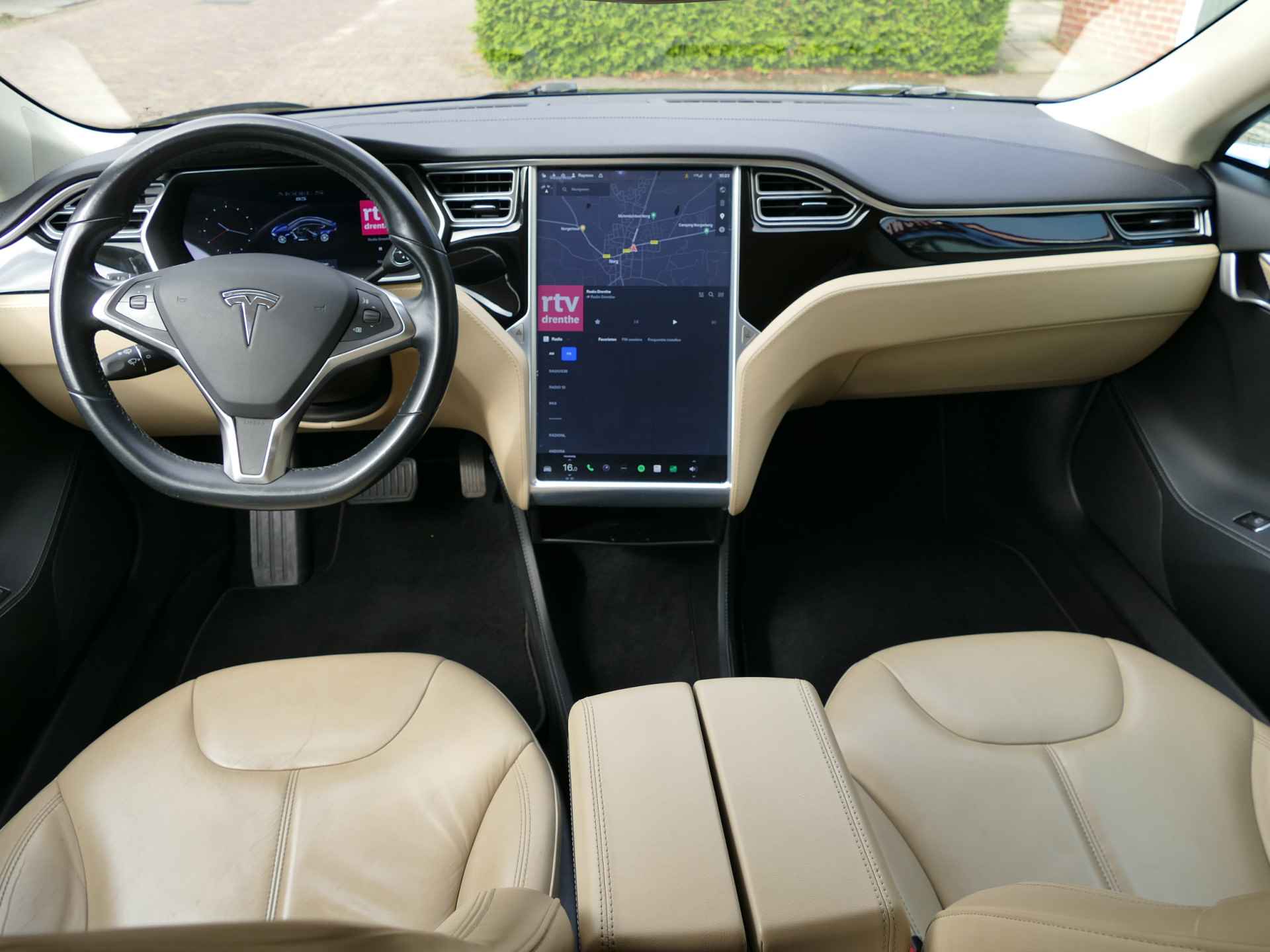 Tesla Model S 85 | FREE CHARGE | stoelverwarming | licht leder interieur | all-season-banden - 15/48