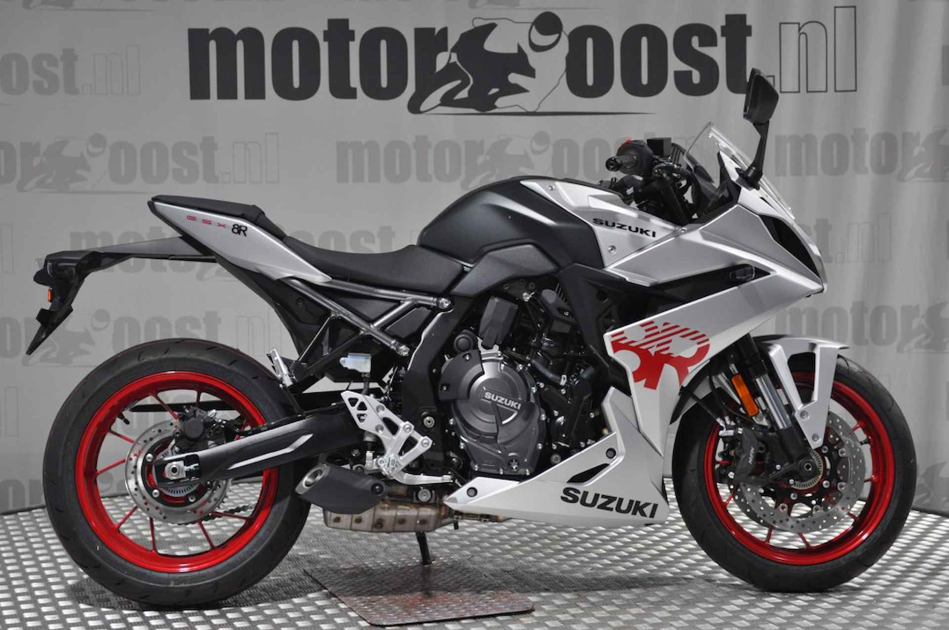 SUZUKI Gsx-8r ACTIE - 3/20