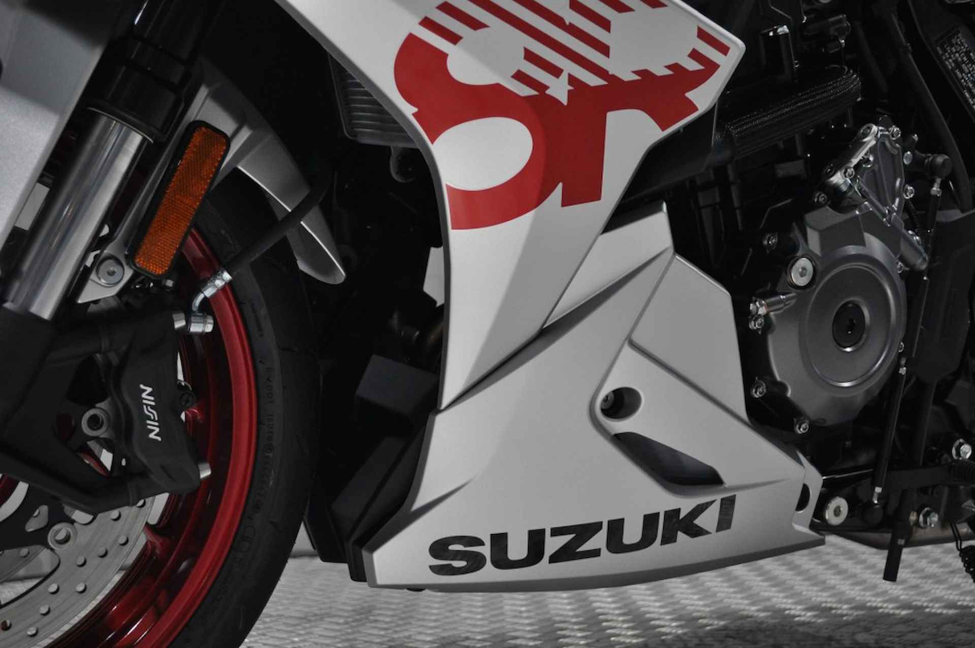 SUZUKI Gsx-8r ACTIE - 11/20