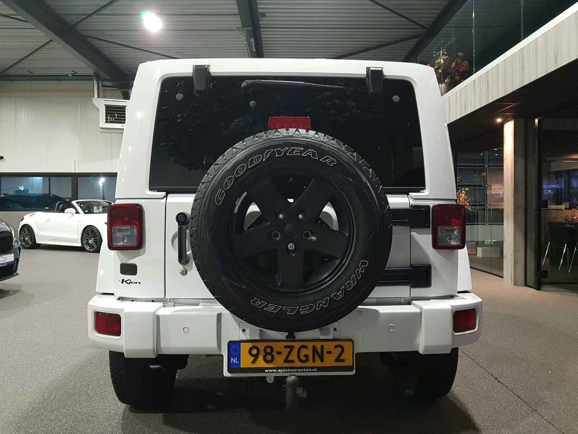 Jeep Wrangler Unlimited 3.6 Arctic Trekhaak | Airco Clima | Verwarmde stoelen | Sensoren - 9/40