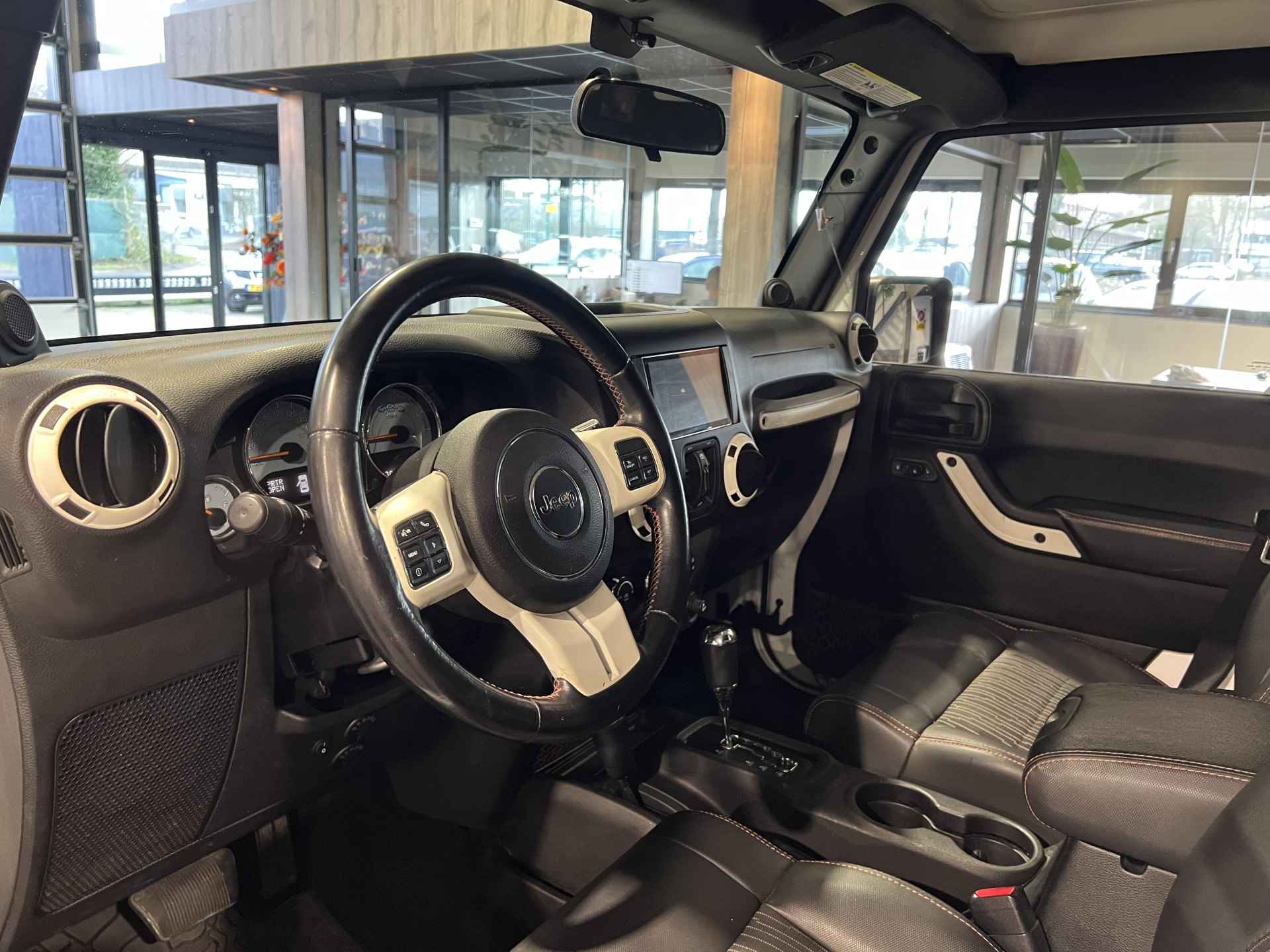 Jeep Wrangler Unlimited 3.6 Arctic Trekhaak | Airco Clima | Verwarmde stoelen | Sensoren - 27/45