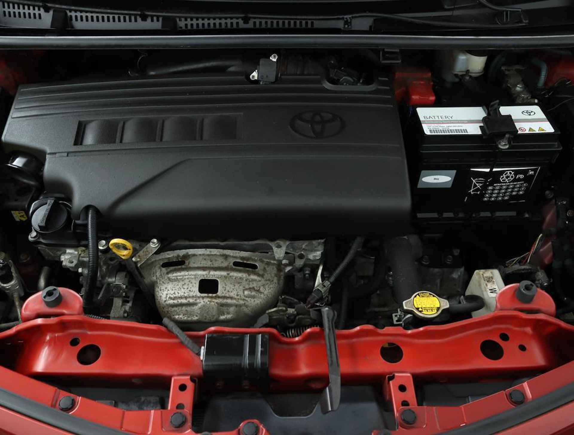 Toyota Yaris 1.3 VVT-i Comfort | Airco | Trekhaak | Elektrische ramen | Radio/ CD speler | - 32/42