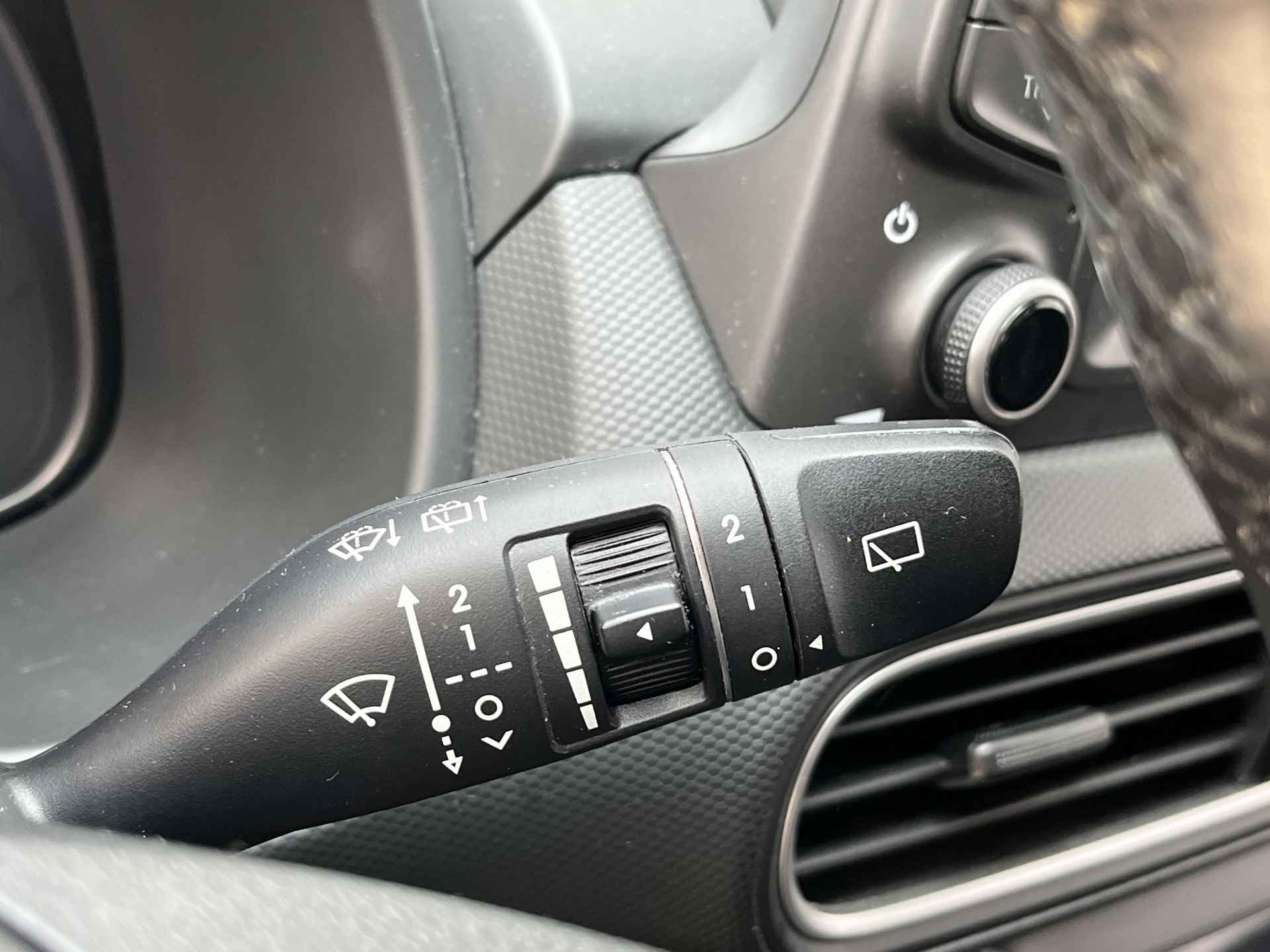 Hyundai KONA 1.0T Comfort Plus Pack | APPLE / ANDROID NAVIGATIE | CRUISE CONTROL | LICHTMETALEN VELGEN - 22/33