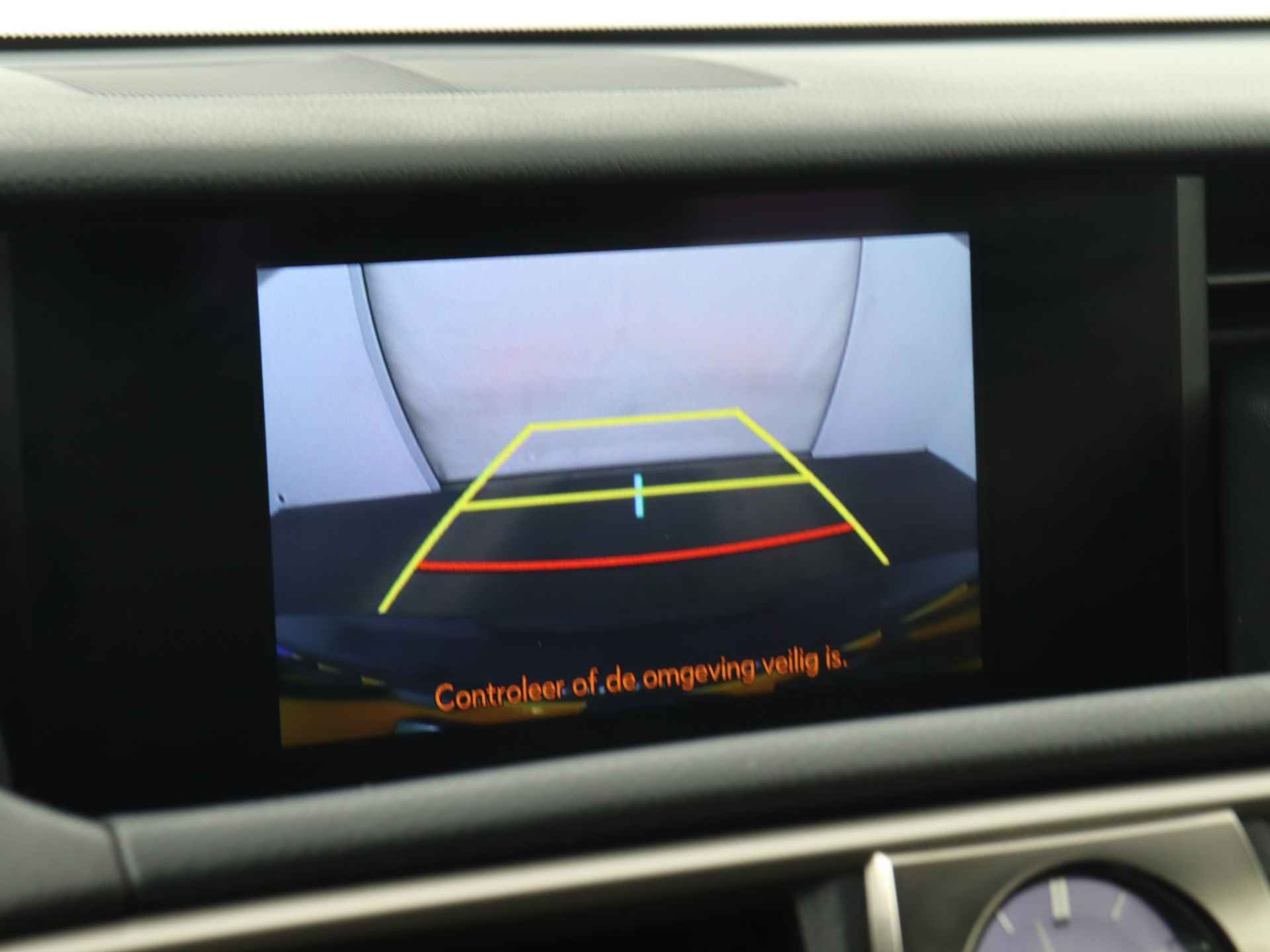 Lexus IS 300h Business Line | Camera | Navigatie | LM velgen | Cruise Control | Half leder | - 11/44