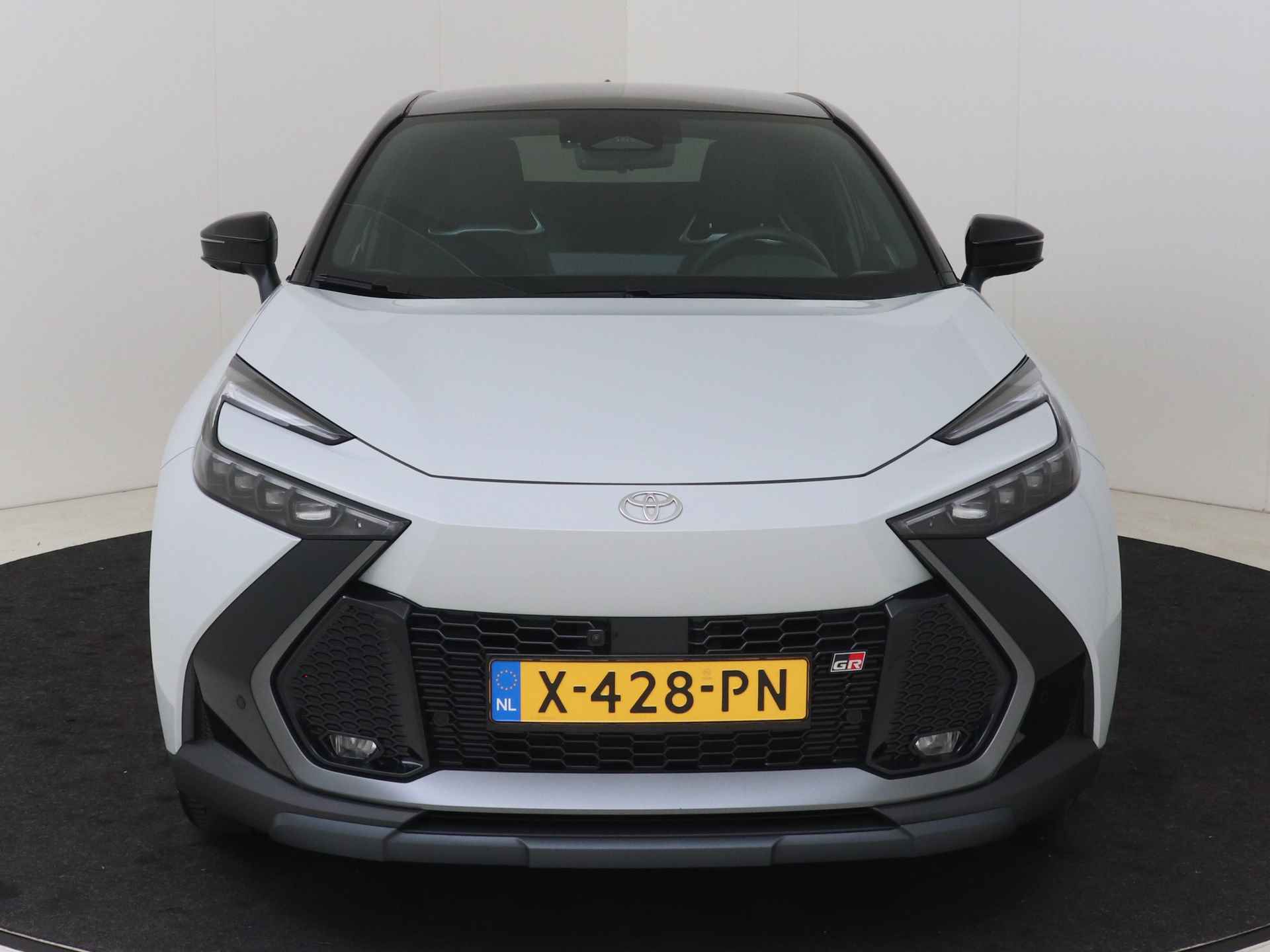 Toyota C-HR 2.0 Hybrid 200 GR SPORT Première Edition I Navigatie I Climate Control I Cruise Control Adaptief I Camera Rondom I 1e Eigenaar I Subwoofer I Stoelverwarming Voor I Keyless Entry/Start I - 28/57