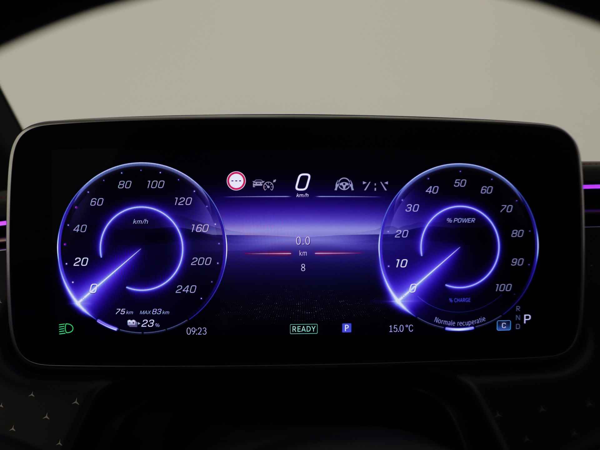 Mercedes-Benz EQE 300 Sport Edition 89 kWh | Panoramisch schuifdak | Nightpakket | AMG-spoilerlip | KEYLESS GO-pakket | Burmester® 3D-Surround sound system |  Rijassistentiepakket plus | USB-pakket plus | - 9/36