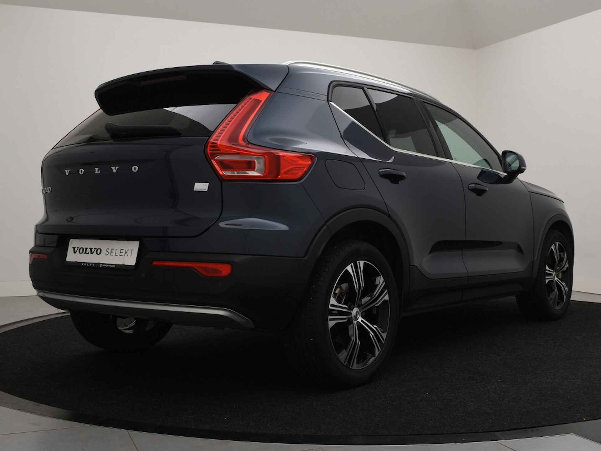 Volvo XC40 T4 PLUG-IN HYBRID INSCRIPTION SCHUIFDAK LEDER 19INCH HARMAN KARD - 3/42