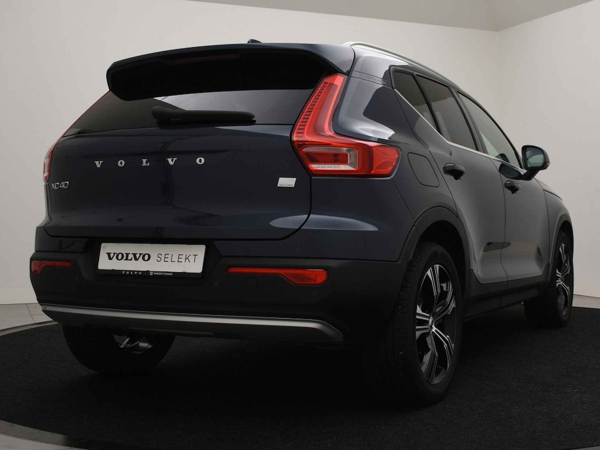 Volvo XC40 T4 PLUG-IN HYBRID INSCRIPTION SCHUIFDAK LEDER 19INCH HARMAN KARD - 4/42