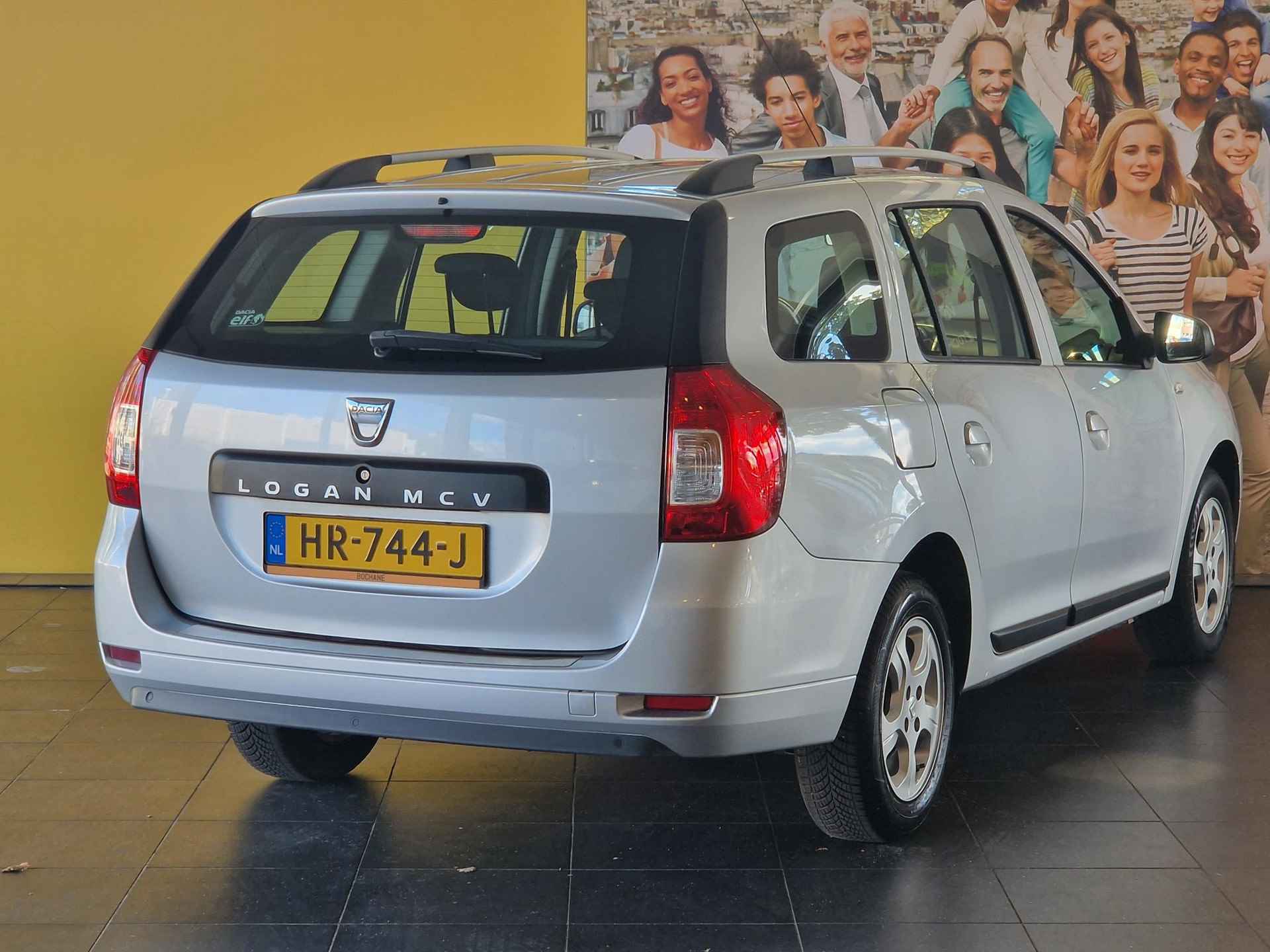 Dacia Logan MCV 0.9 TCe 90 Prestige | NAVIGATIE | PARKEERSENSOREN ACHTER | AIRCONDITIONING | 15" LICHTMETALEN VELGEN MET ALL SEASON BANDEN | CRUISE CONTROL - 3/24