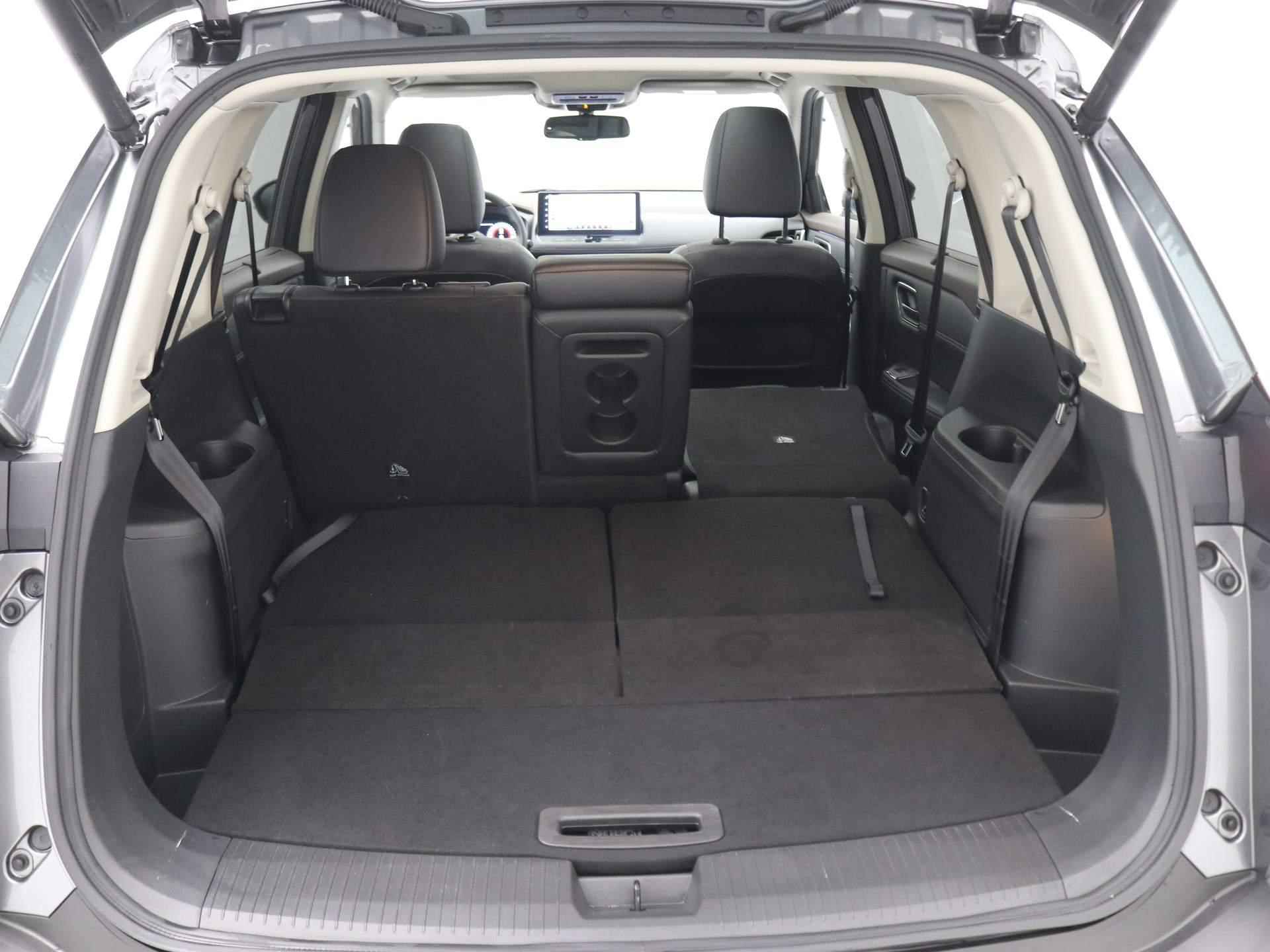 Nissan X-Trail 1.5 e-4orce Tekna 4WD 7p. AUTOMAAT / Trekhaak (1650KG Trekgewicht) / 7 Persoons / Lederen Bekleding / Cruise Control Adaptief / Elektrische Achterkep / GROOT schuif-kanteldak / All Seasonbanden / - 28/86