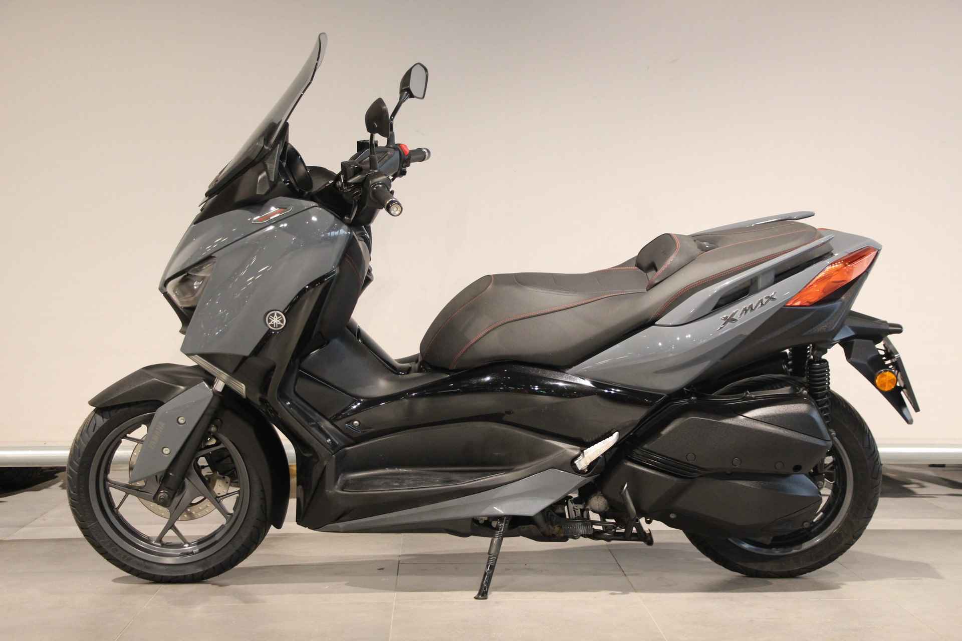 Yamaha X MAX 300 TECHMAX - 5/12