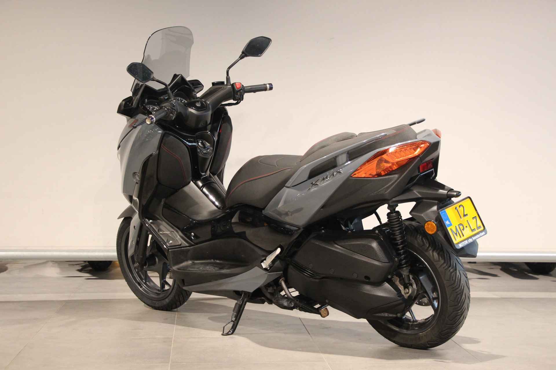 Yamaha X MAX 300 TECHMAX - 6/12