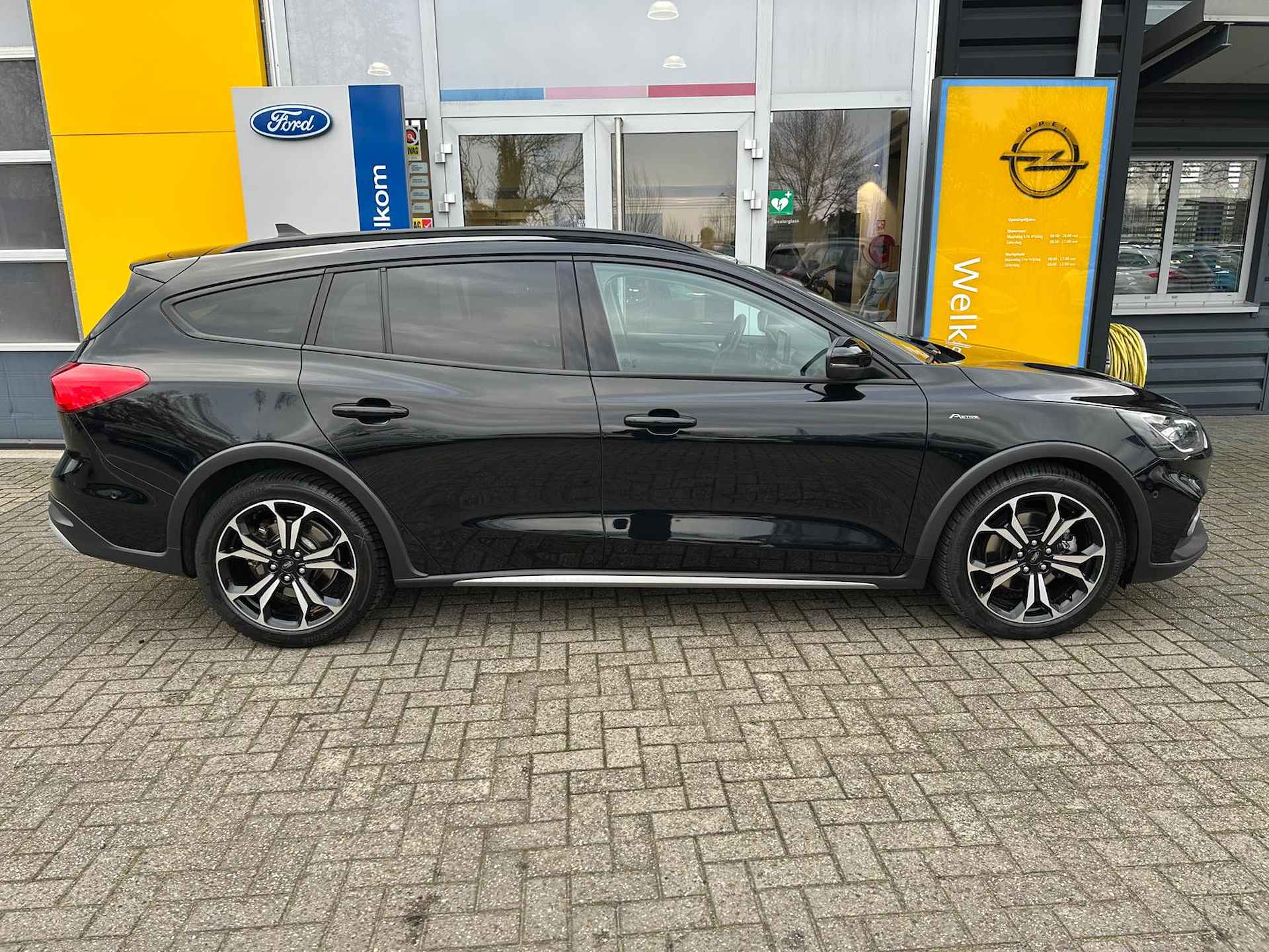 Ford FOCUS Wagon 1.5 150PK Active Business | TREKHAAK| STOEL- STUUR- EN VOORRUITVERWARMING| NAVIGATIE| ADAPTIVE CRUISE| CAMERA| PARKEERSENSOREN V - 8/36