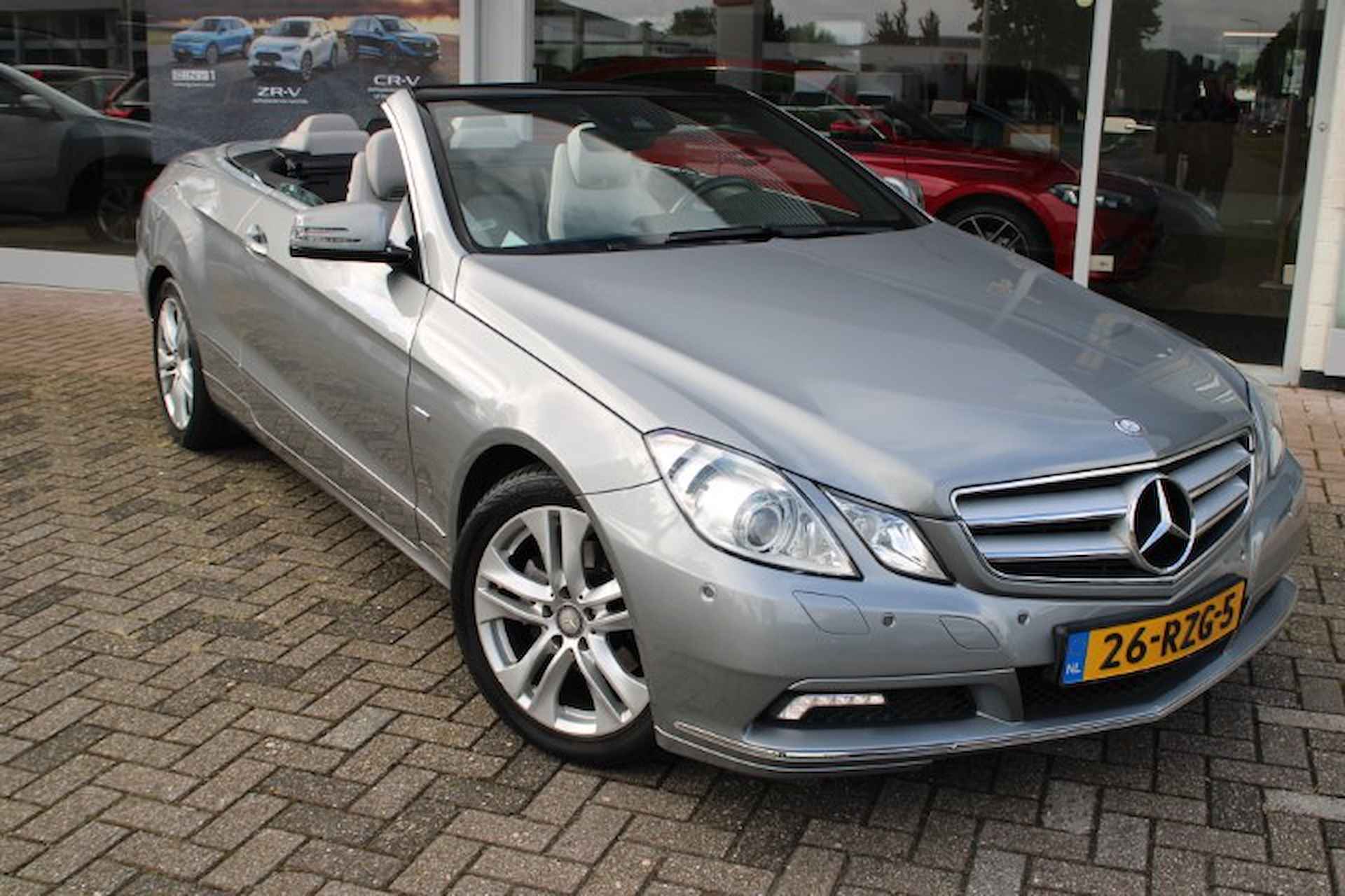 MERCEDES E-Klasse E200CGI CABRIOLET Automaat | Navi | Parkeersensoren - 16/48