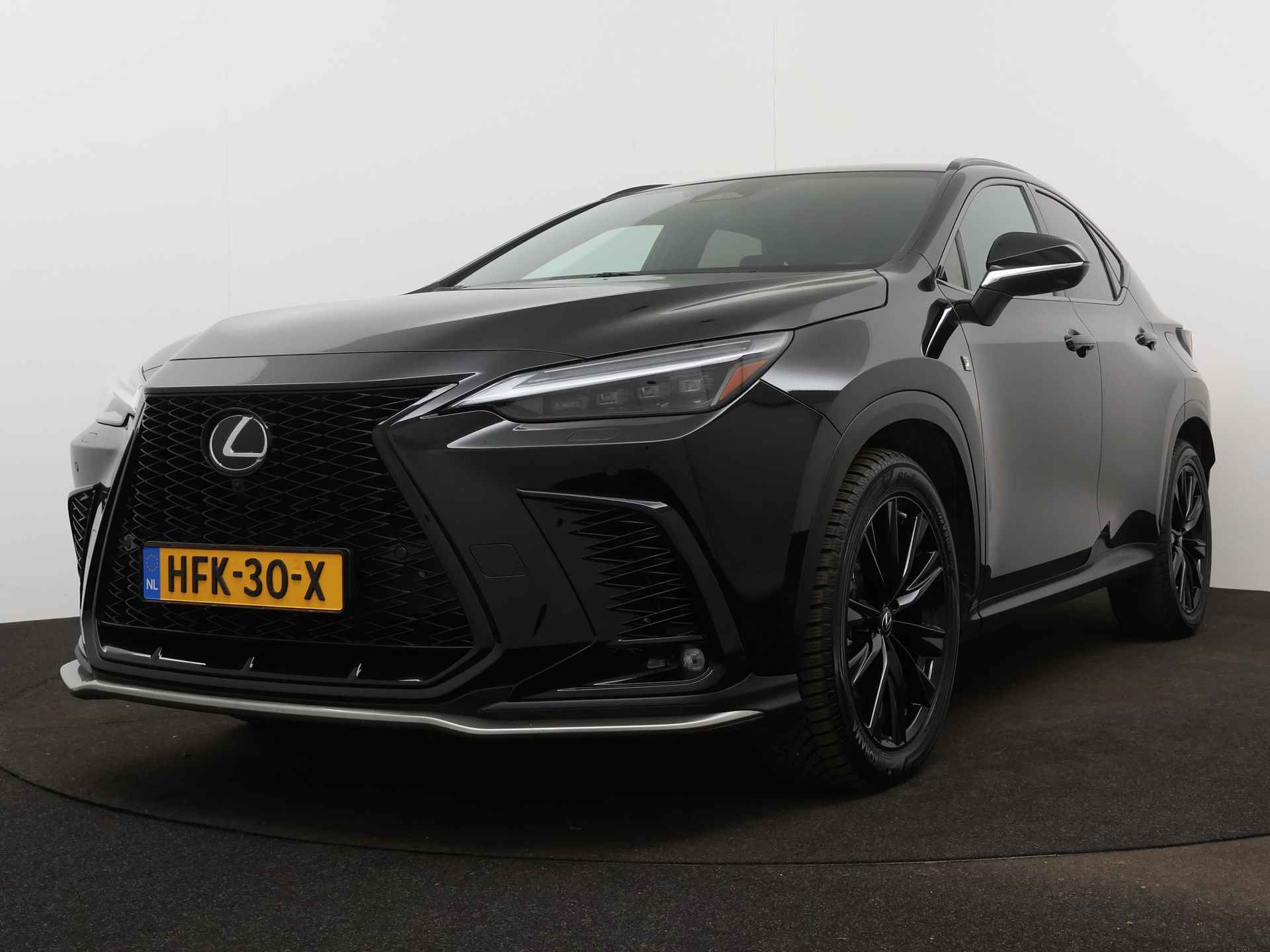 Lexus NX 450h+ Plug-In Hybrid AWD F-Sport Limited | Leren sportstoelen | Head-up Display | Stuur- en Stoelverwarming | Adaptive Variable Suspension | - 17/56