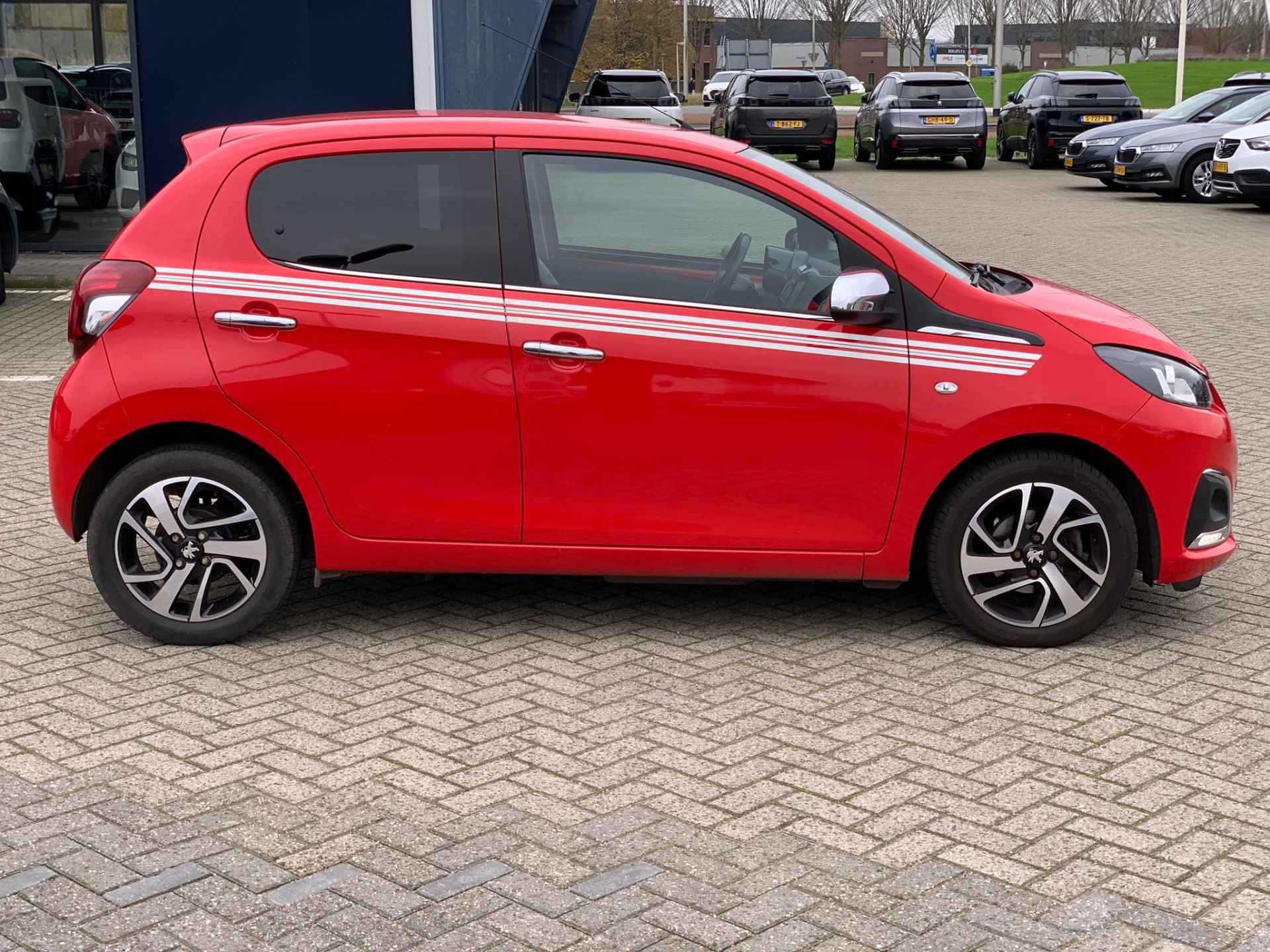 Peugeot 108 1.0 e-VTi Collection | Carplay | Climate | 15'' LMV | Cruise | Net binnen! - 5/24