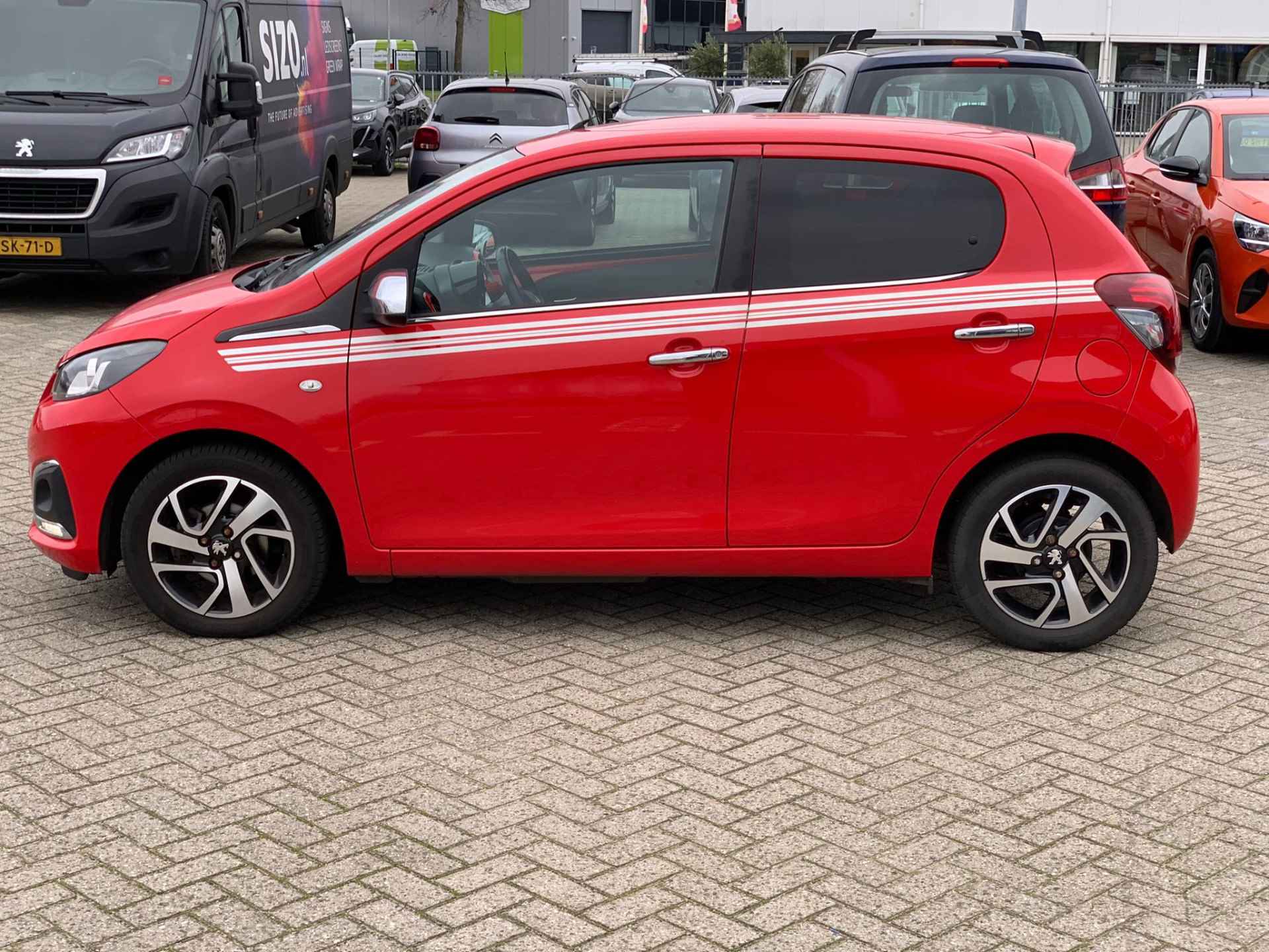 Peugeot 108 1.0 e-VTi Collection | Carplay | Climate | 15'' LMV | Cruise | Net binnen! - 7/24