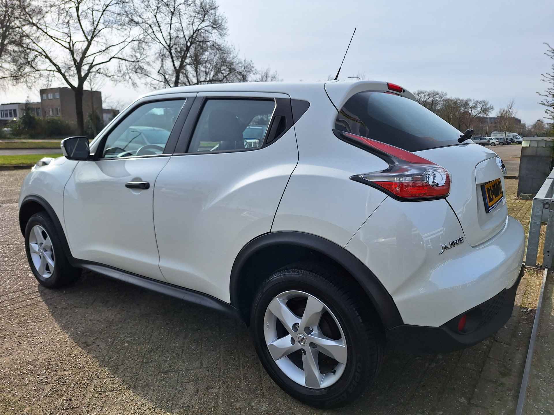 Nissan Juke 1.6 Visia bouwjaar 12-2017 / NEDERLANDSE AUTO - 4/28