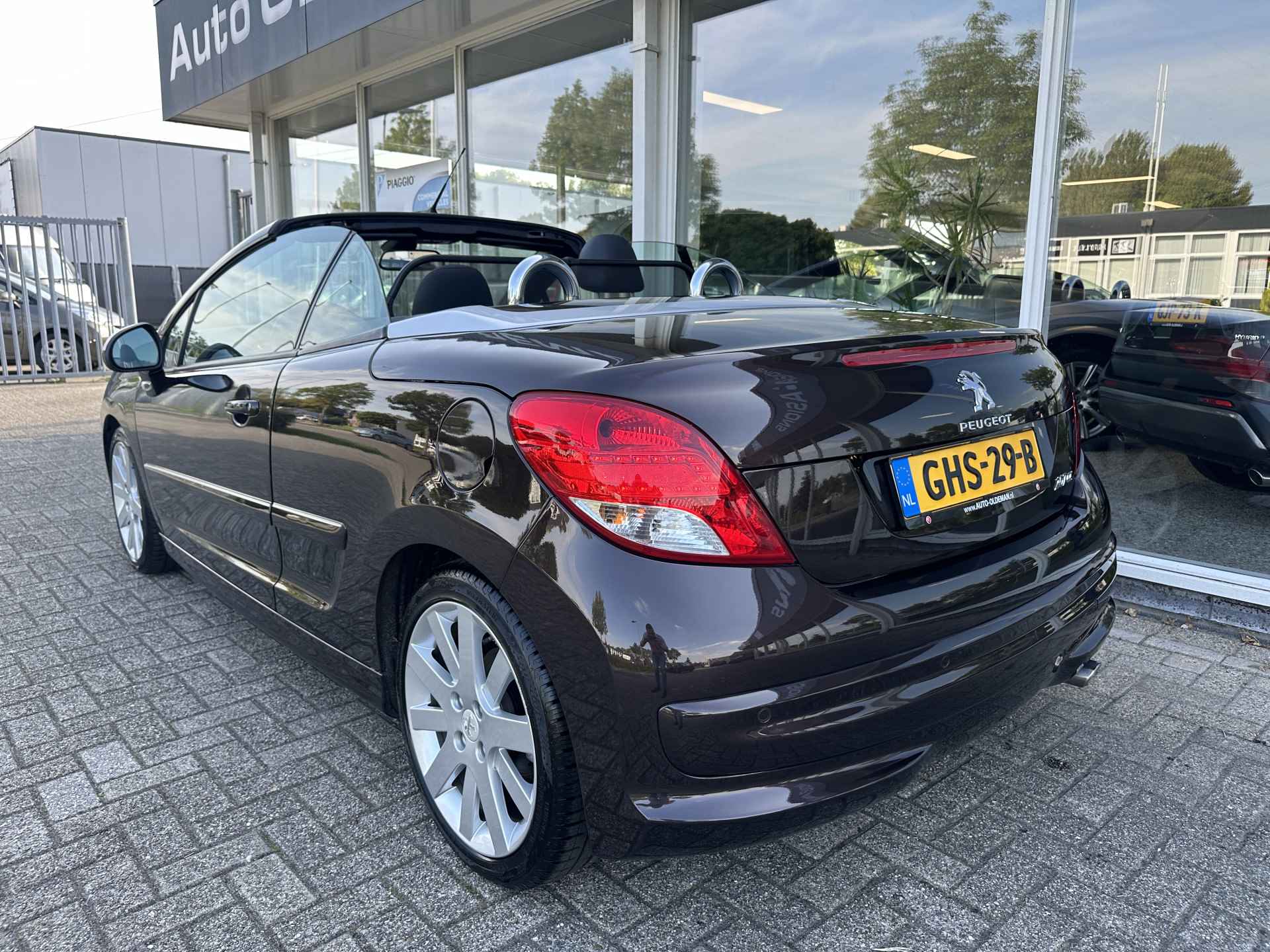 Peugeot 207 CC 1.6 VTi Griffe LEDER,CLIMA,CRUISE,LICHTMETAAL - 8/27