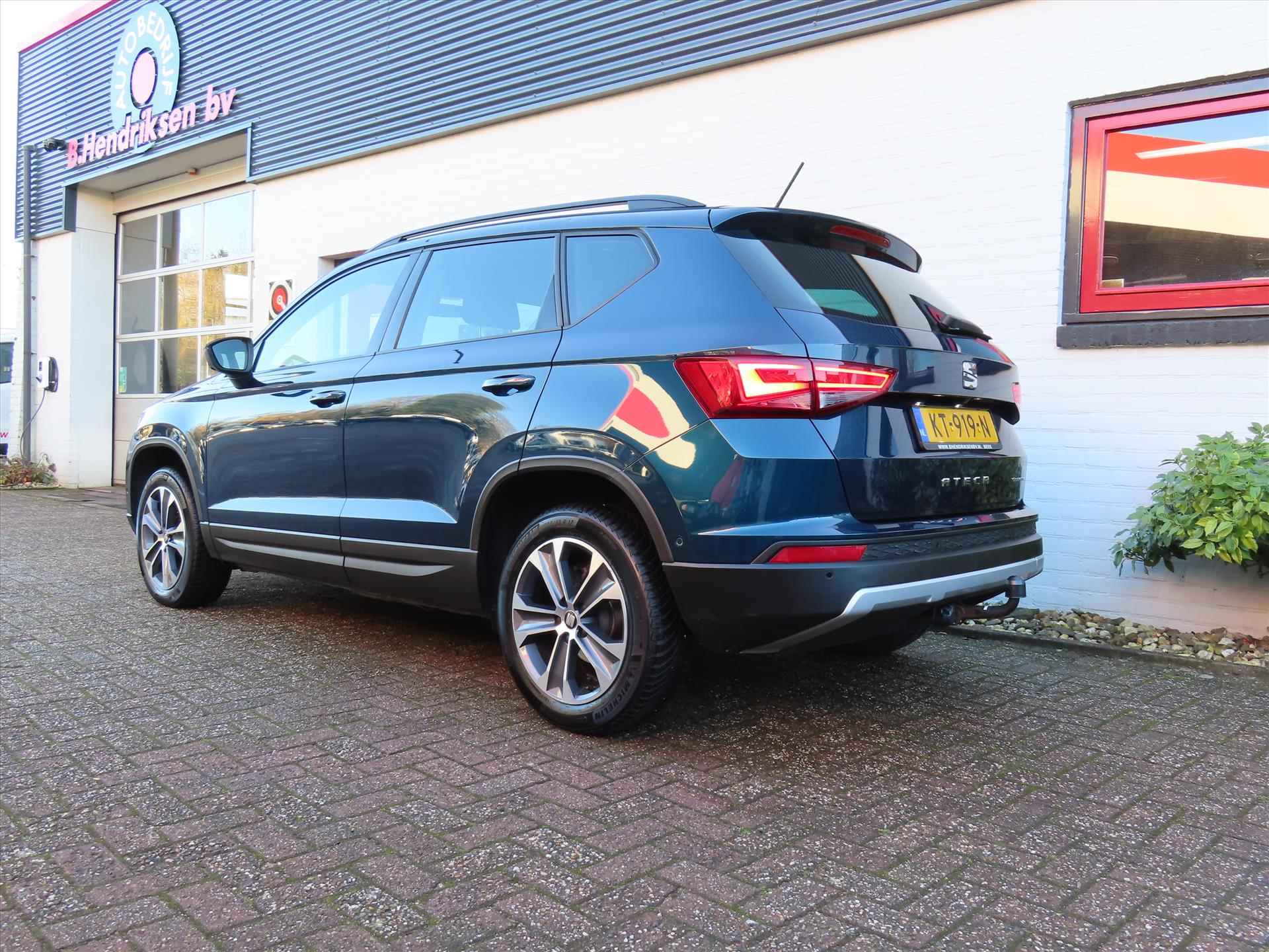 Seat Ateca 1.0 EcoTSI 115pk Style | Trekhaak/ Camera achter/ DAB/ Parkeersensoren/ Led koplampen/ Apple Carplay/ Navigatie/ Origineel NL/ NAP - 42/44