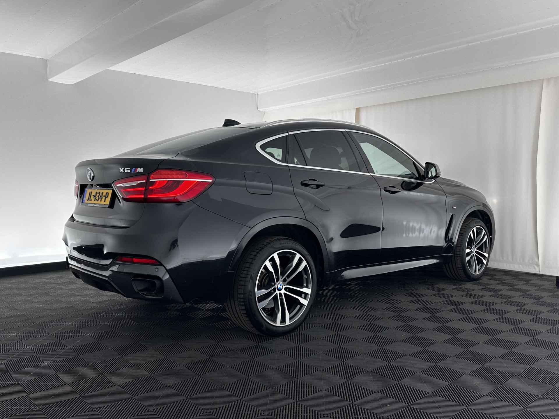 BMW X6 M50d M-Sport-Pack Aut. *PANO | DAKOTA/TERRA-VOLLEDER | HARMAN/KARDON-SURROUND | HEAD-UP | SOFT-CLOSE | FULL-LED | MEMORY-PACK | BLIND-SPOT | KEYLESS | VIRTUAL-COCKPIT | NAVI-FULLMAP | SPORT-SEATS | 20''ALU* - 6/42