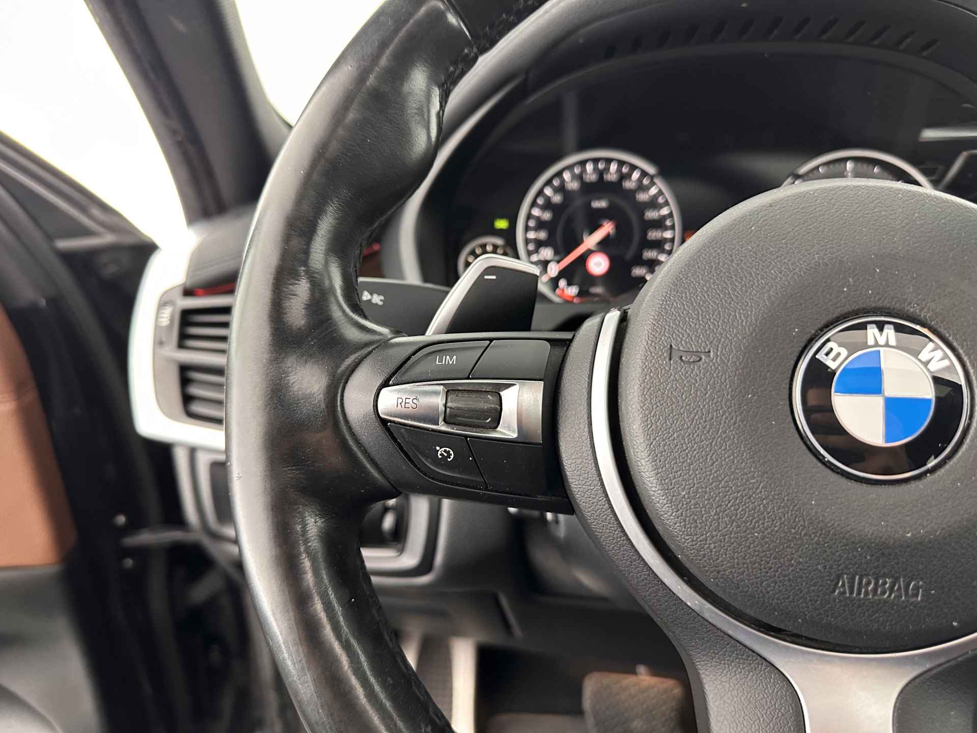 BMW X6 M50d M-Sport-Pack Aut. *PANO | DAKOTA/TERRA-VOLLEDER | HARMAN/KARDON-SURROUND | HEAD-UP | SOFT-CLOSE | FULL-LED | MEMORY-PACK | BLIND-SPOT | KEYLESS | VIRTUAL-COCKPIT | NAVI-FULLMAP | SPORT-SEATS | 20''ALU* - 18/42