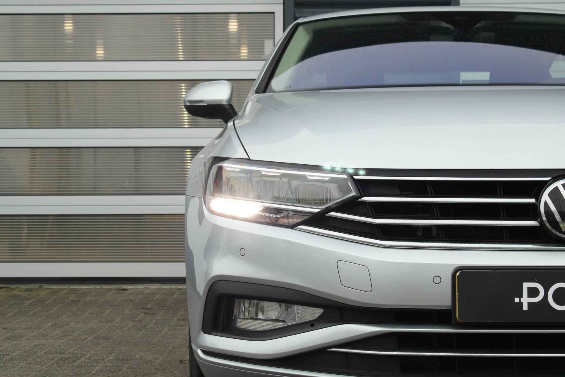 Volkswagen Passat 1.5 TSI 150pk DSG Business | Trekhaak Afneembaar | Digital Cockpit Pro | Navigatie | Apple Carplay/Android Auto - 9/52